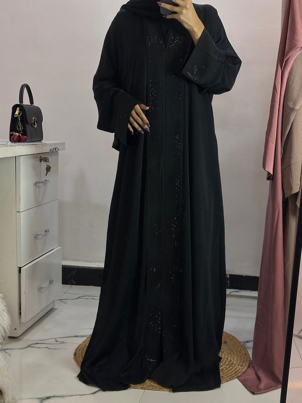 Luxurious Abaya - Perfect For Party Wear