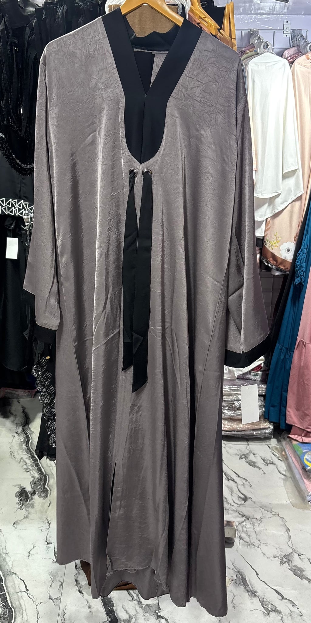Luxurious Abaya - Perfect For Party Wear