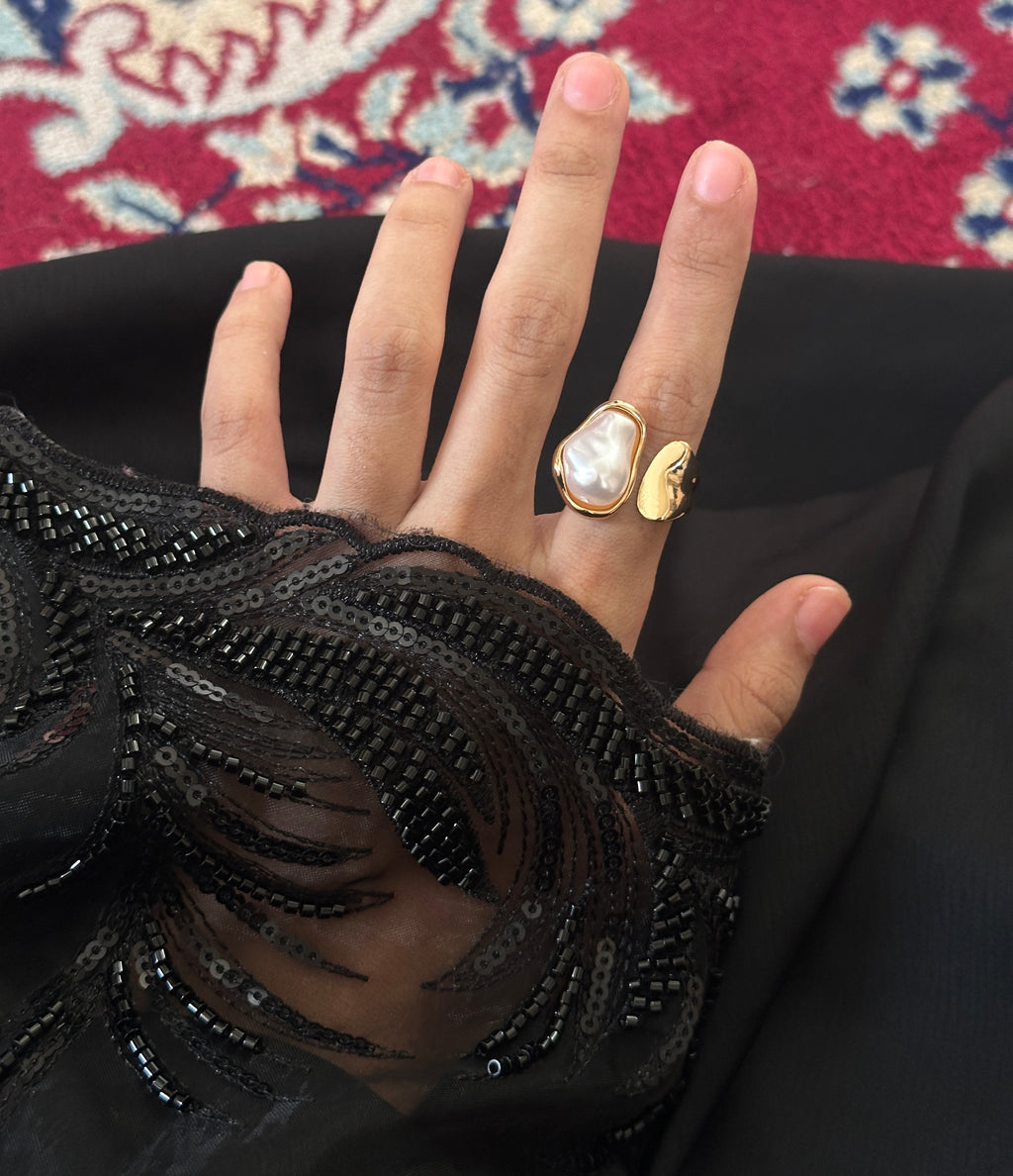 Big pearl ring