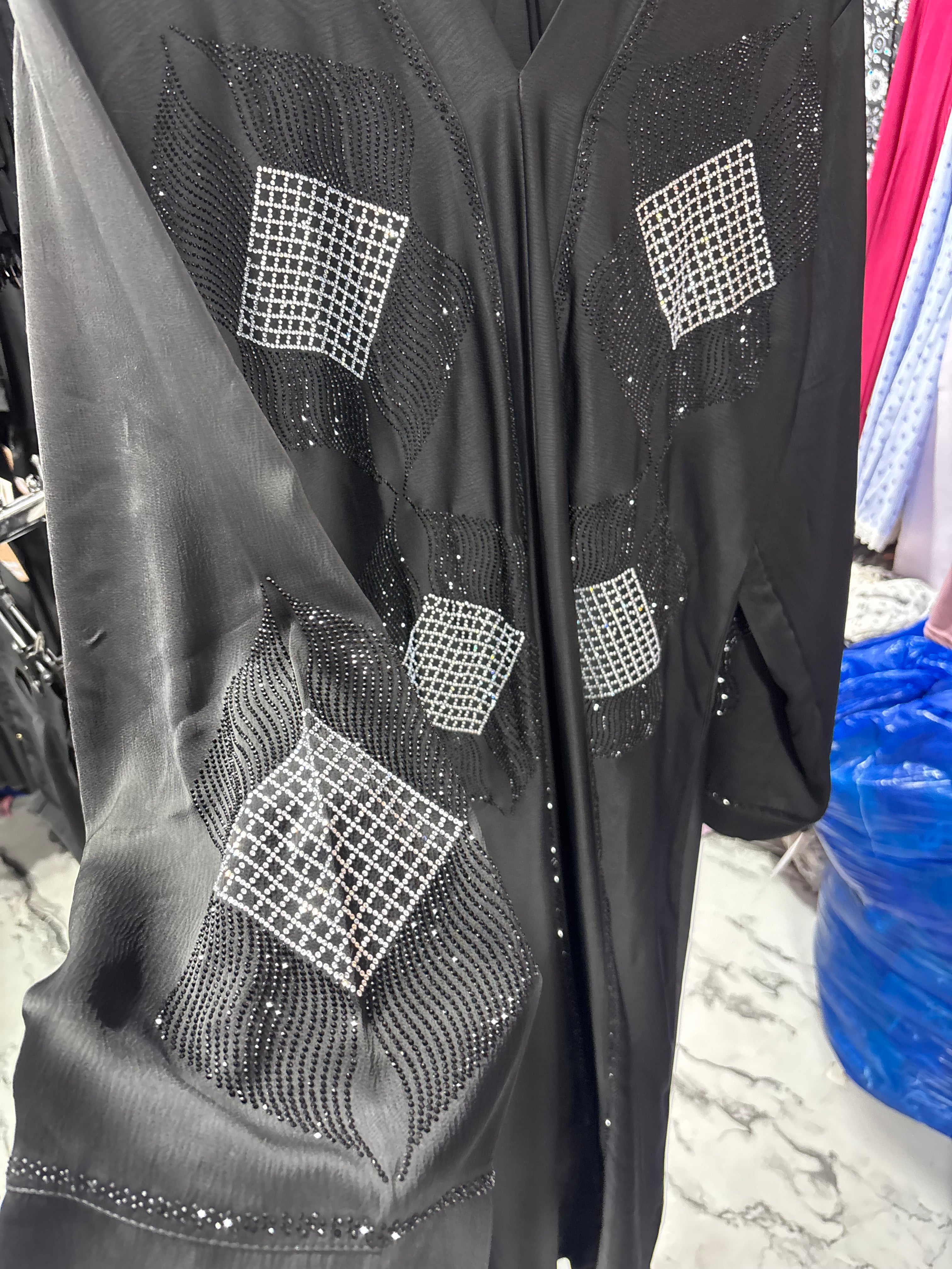 Luxurious Abaya - Perfect For Party Wear
