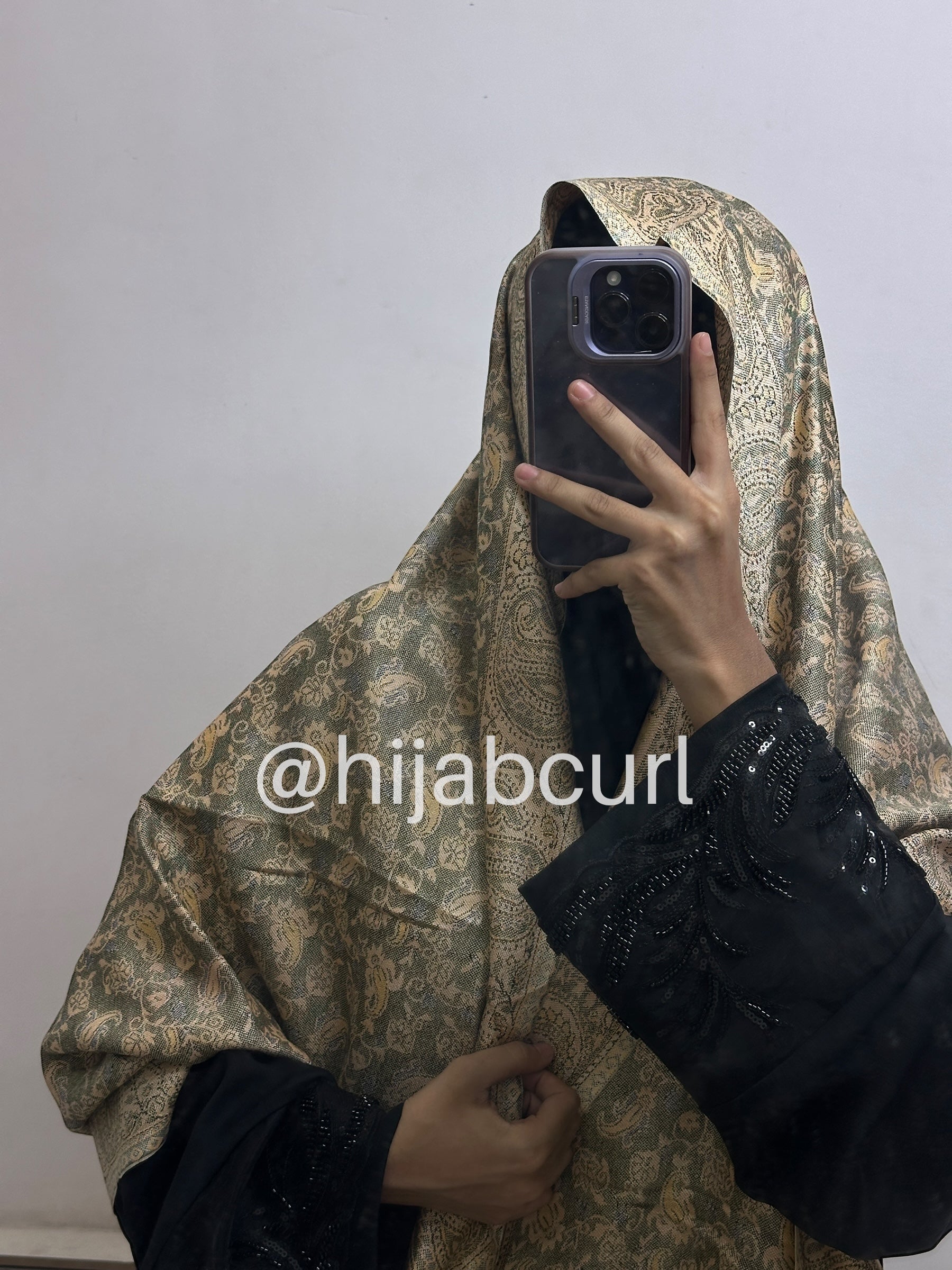 Luxury pashmina shawl