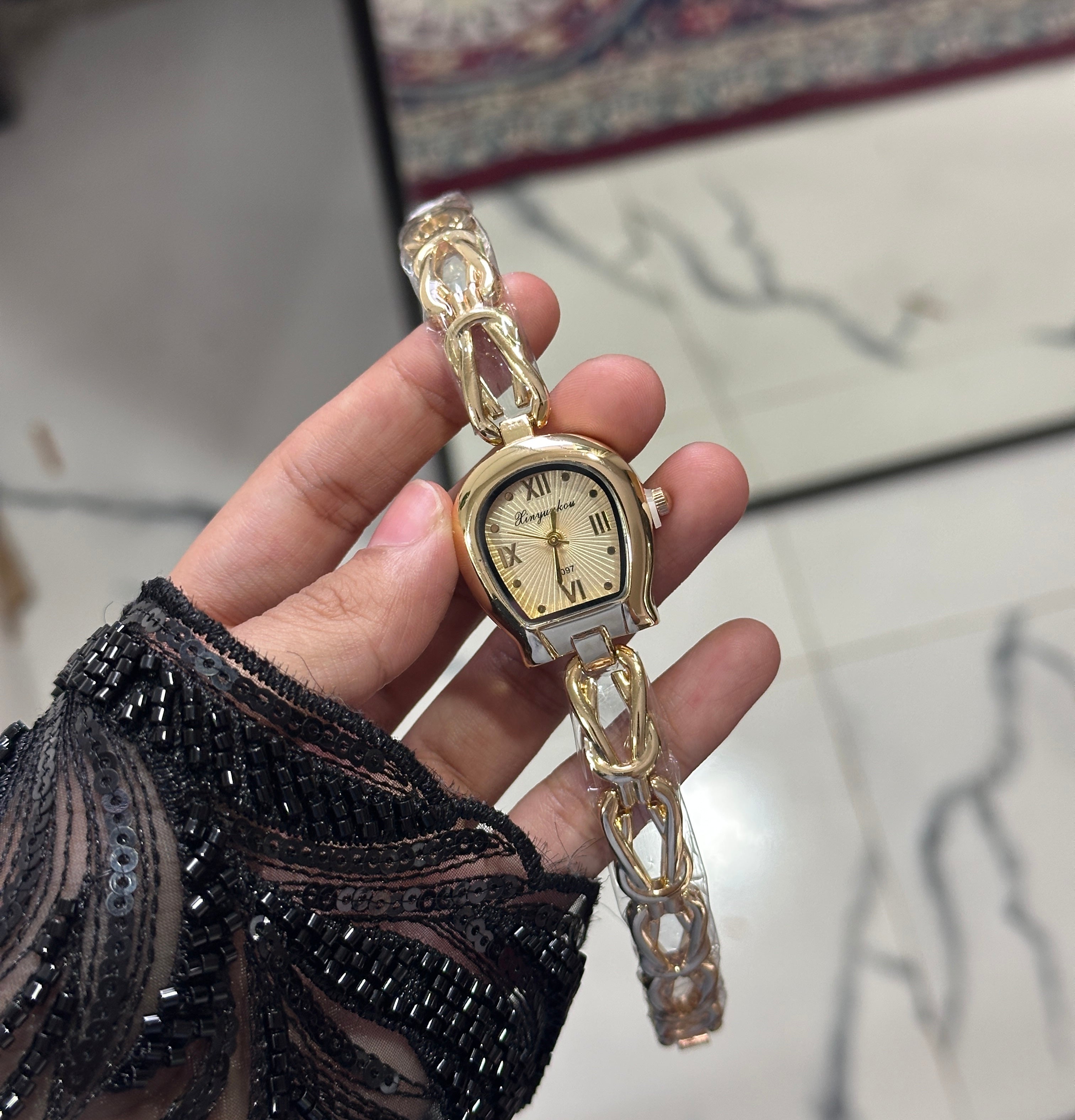 Anti tarnished Bracelet watch