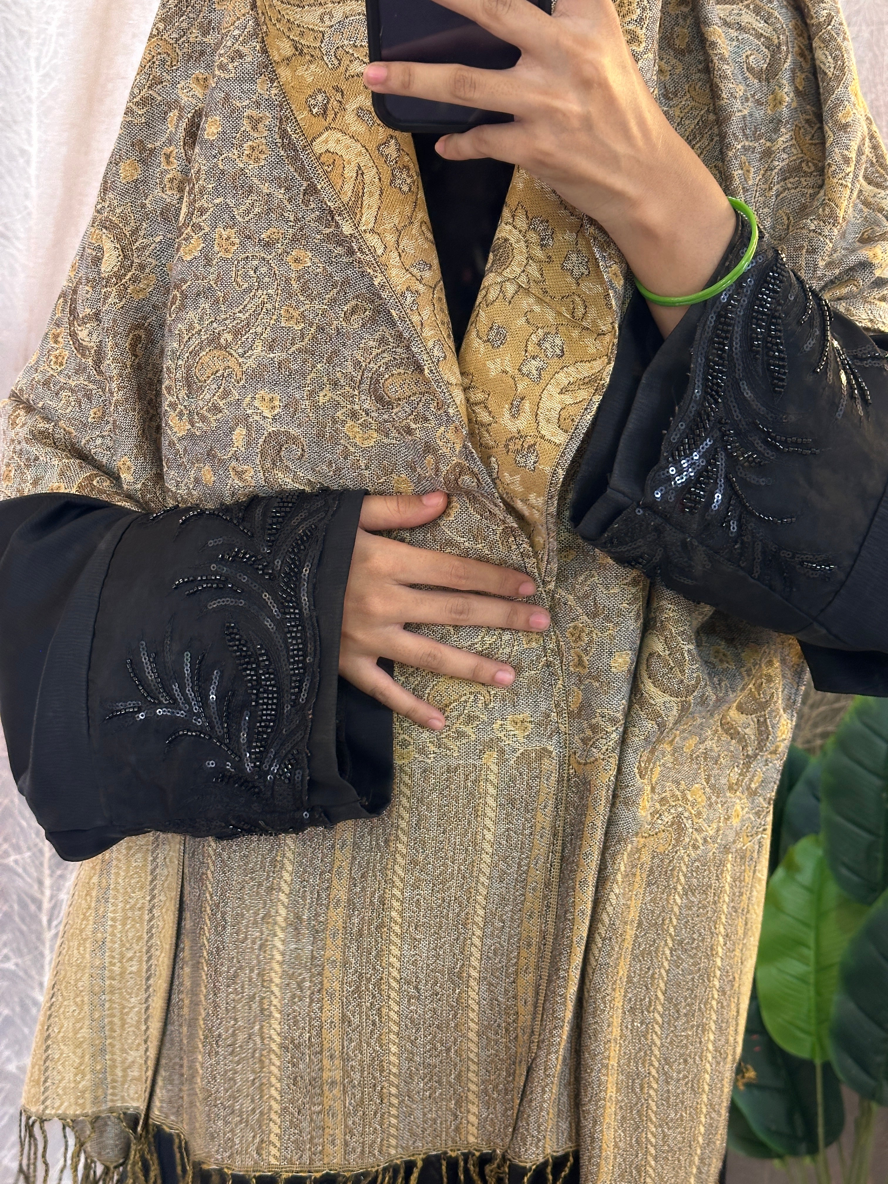 Luxury pashmina shawl