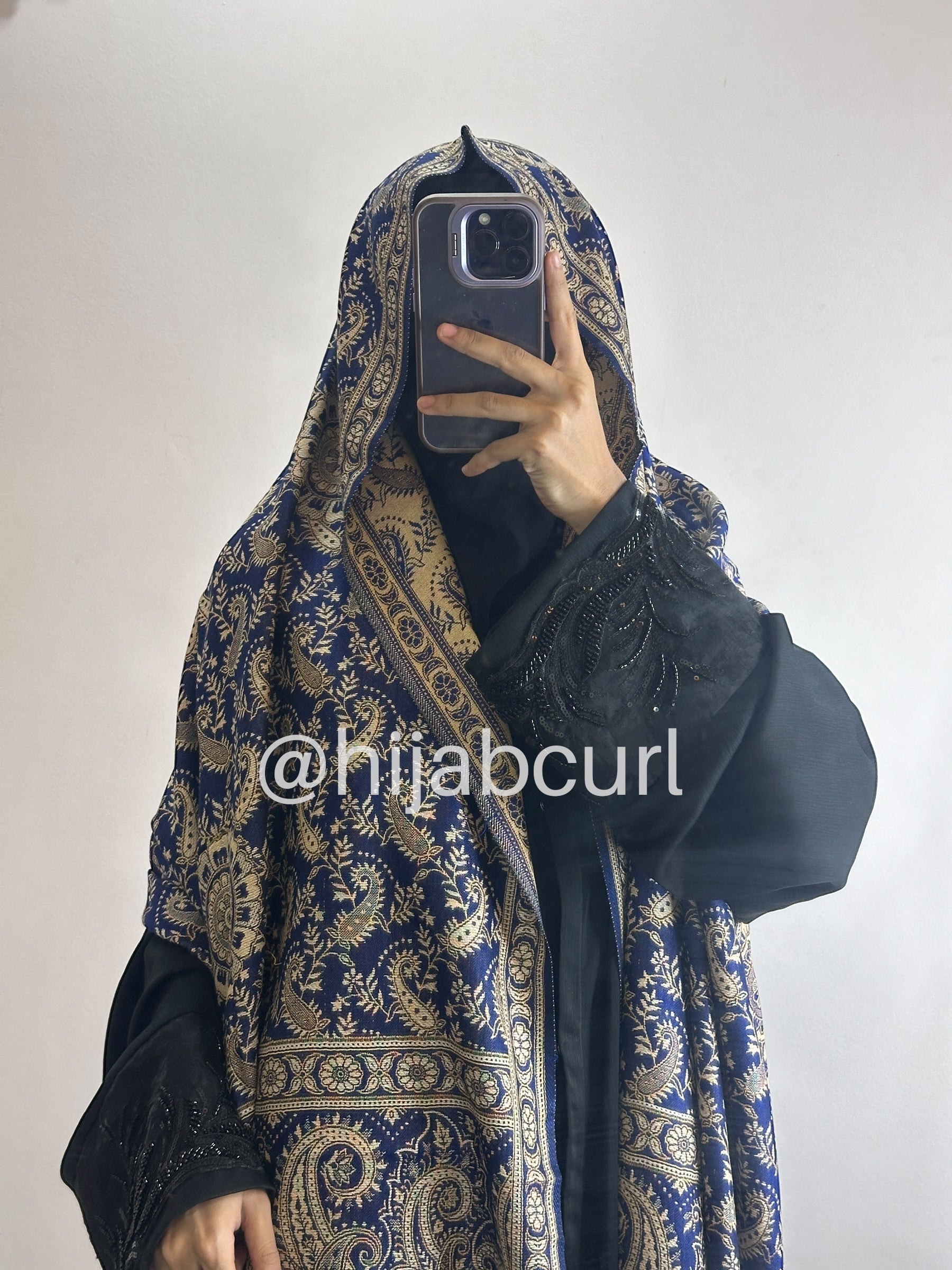 Luxury pashmina shawl