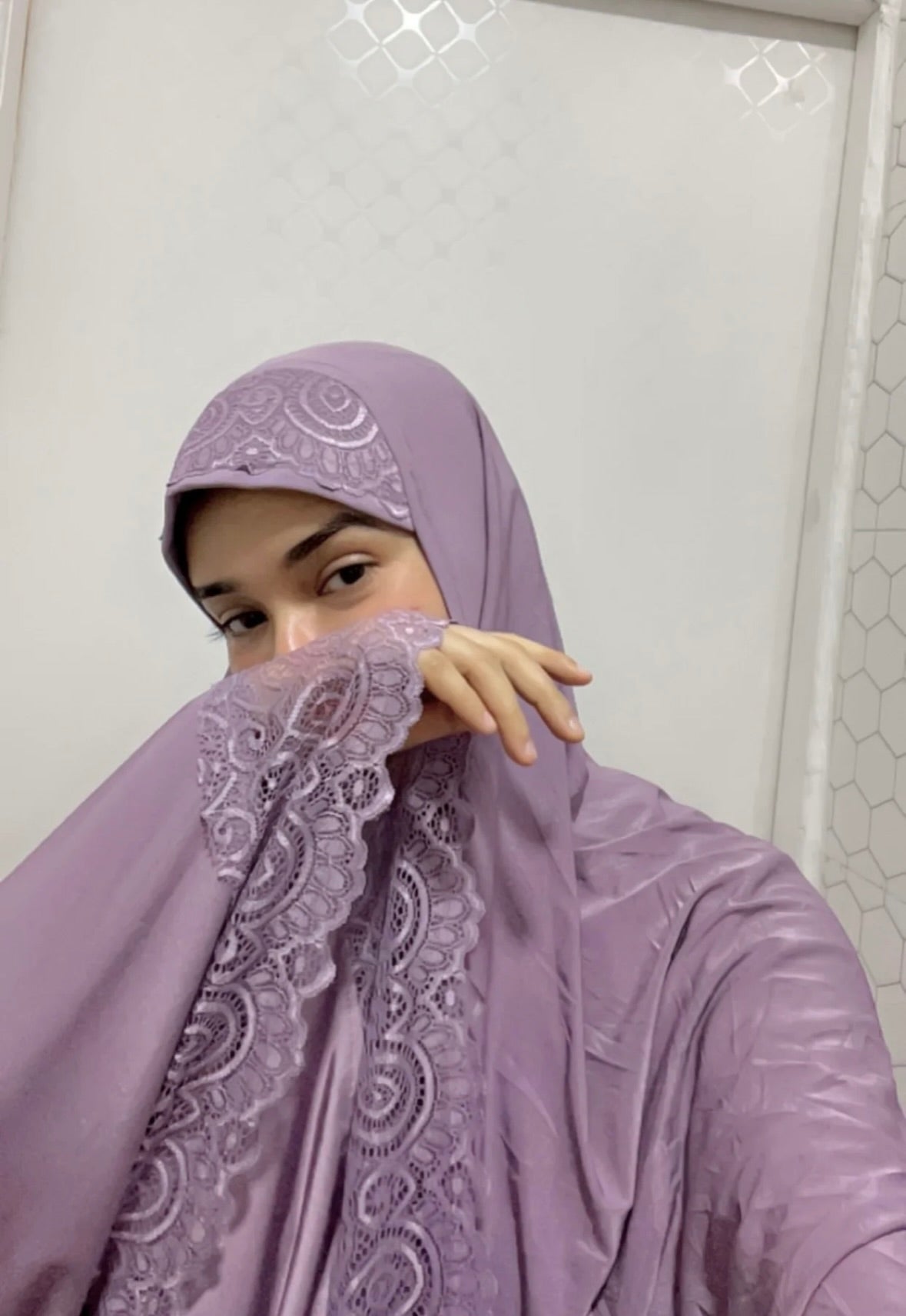 Lace Makhna - 42 inches Length