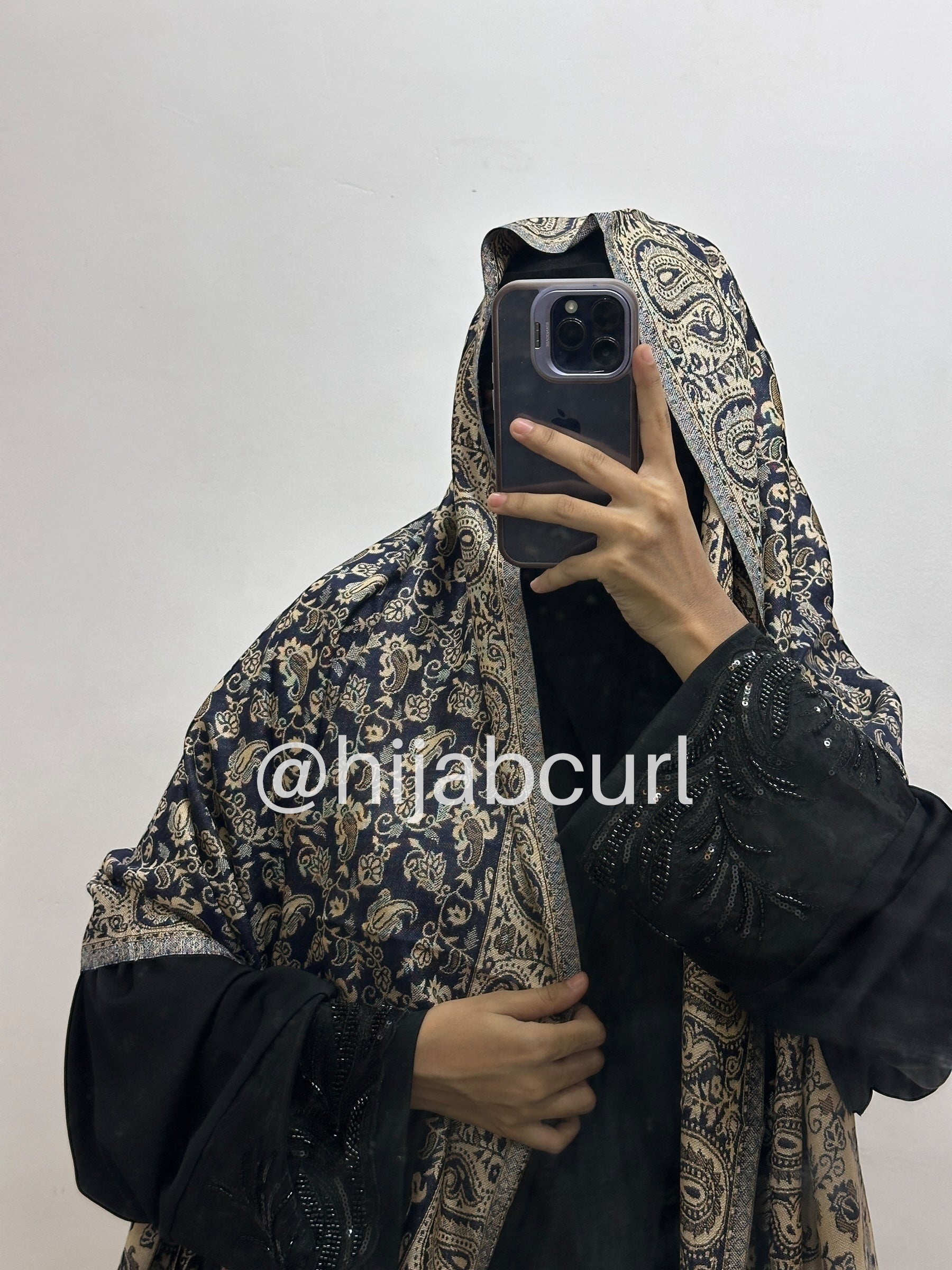 Luxury pashmina shawl
