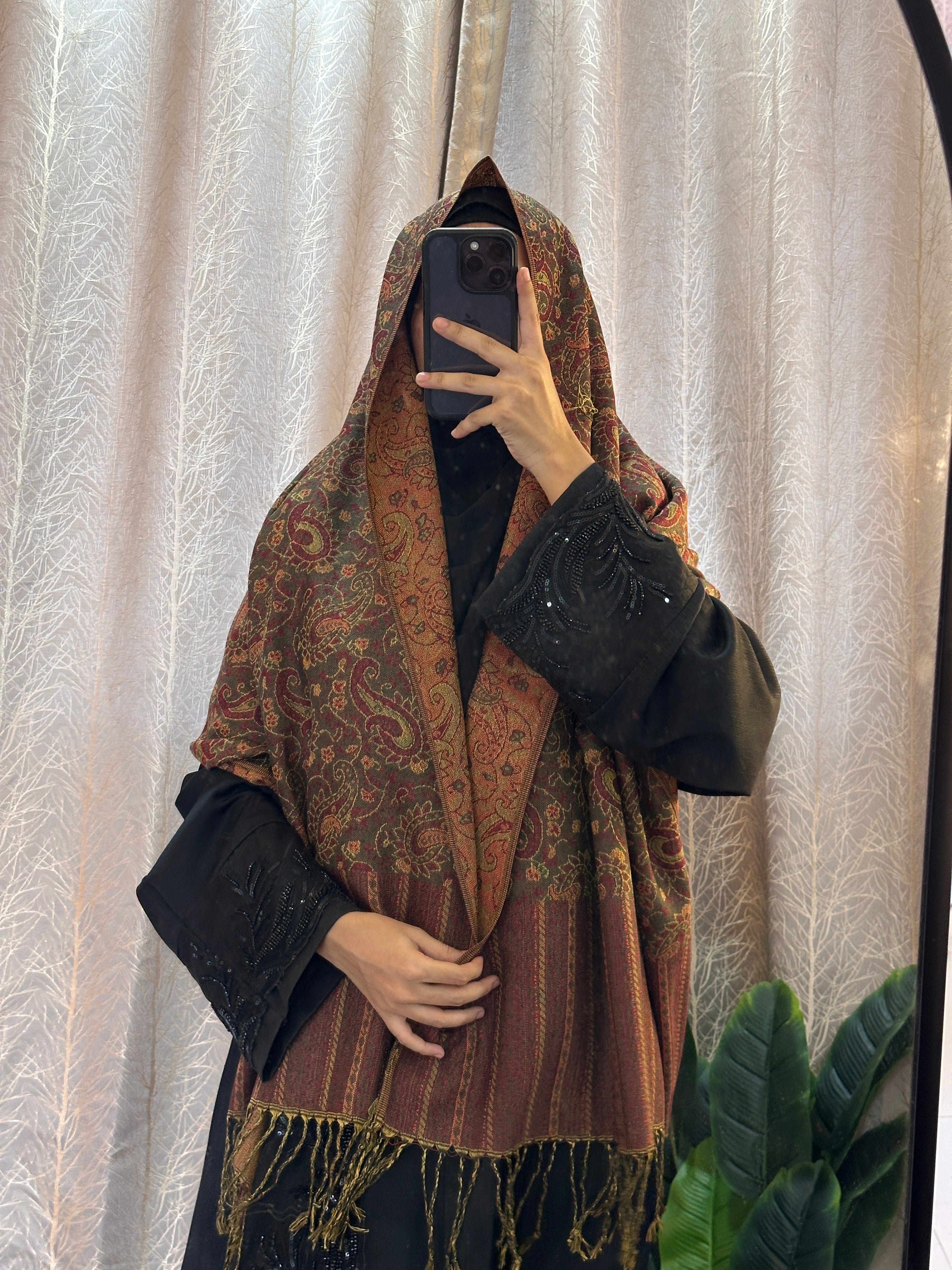 Luxury pashmina shawl
