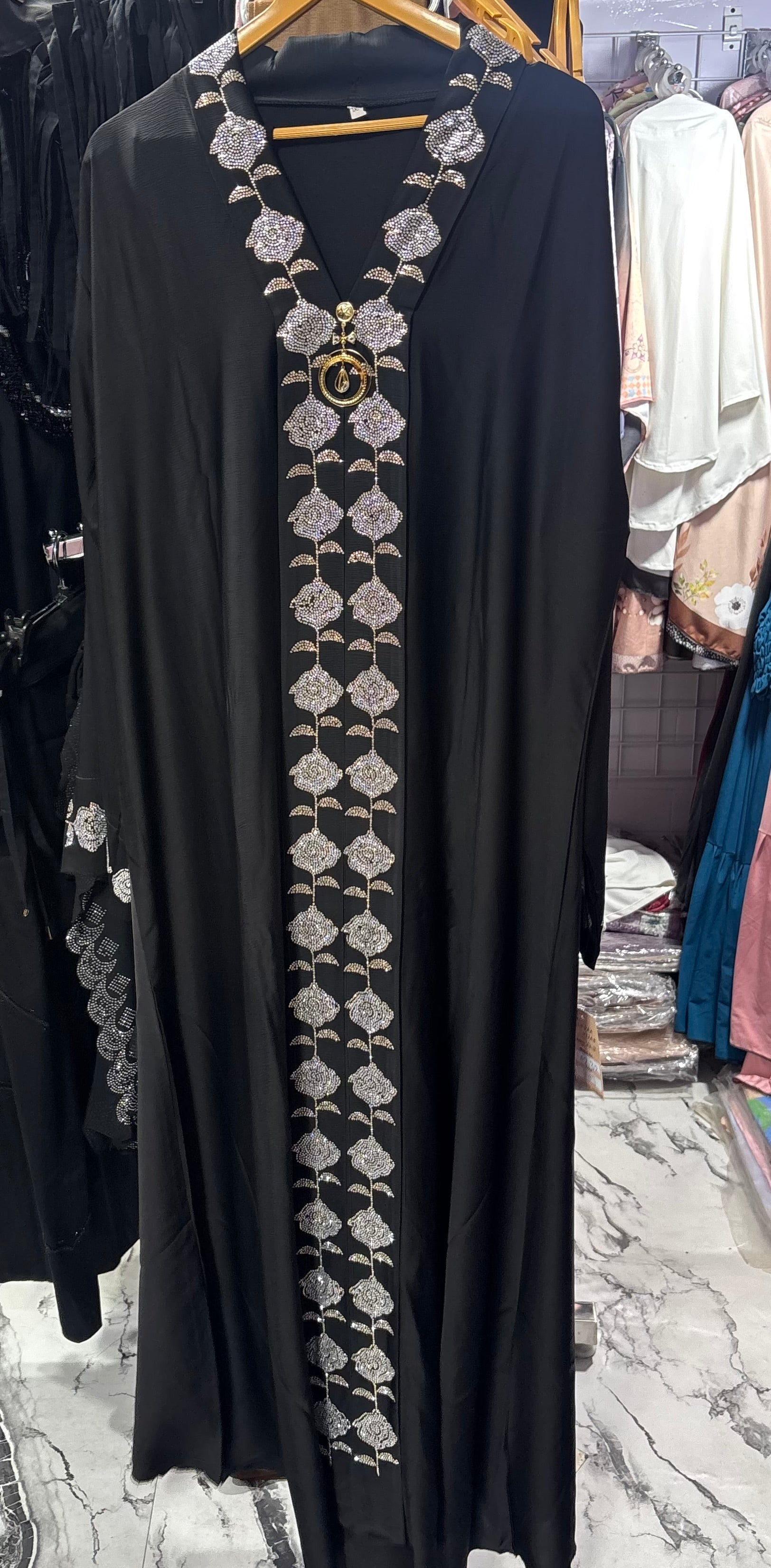 Luxurious Abaya - Perfect For Party Wear