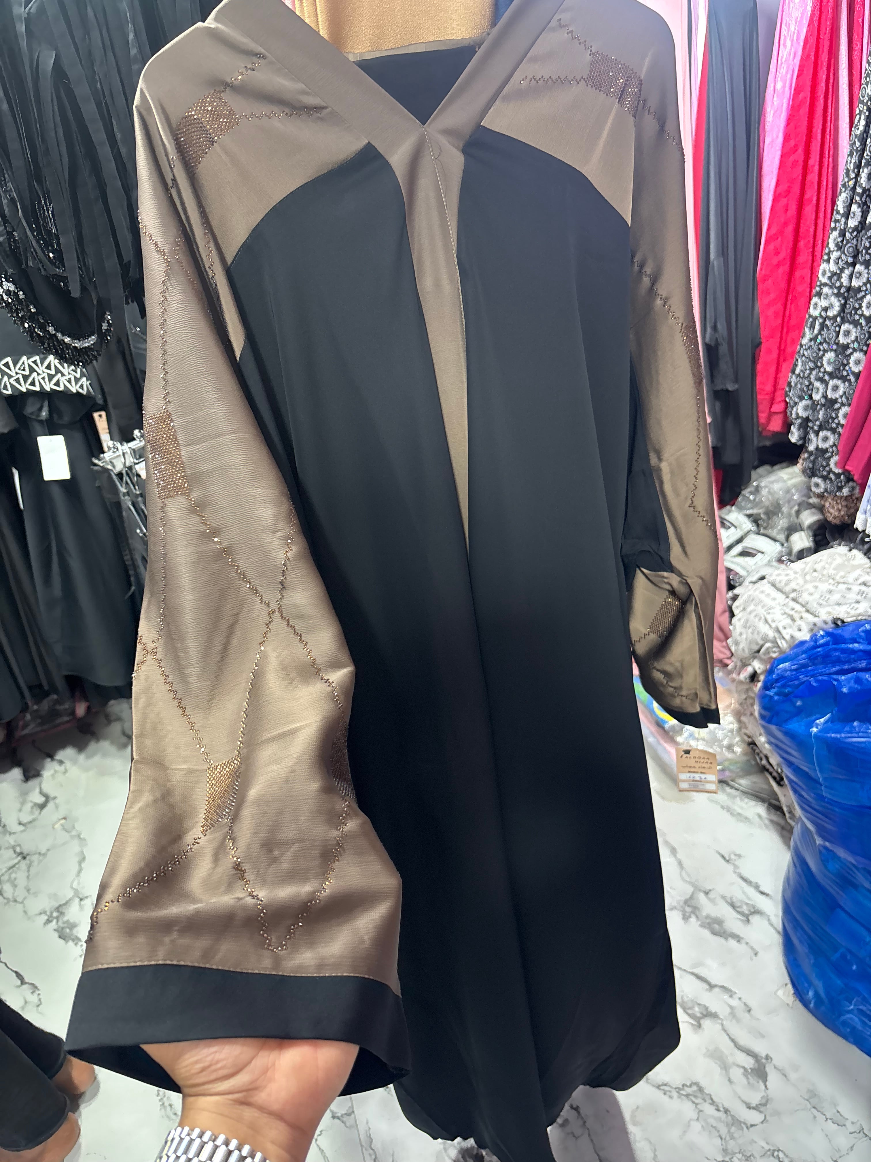 Luxurious Kaftan- Perfect For Party Wear