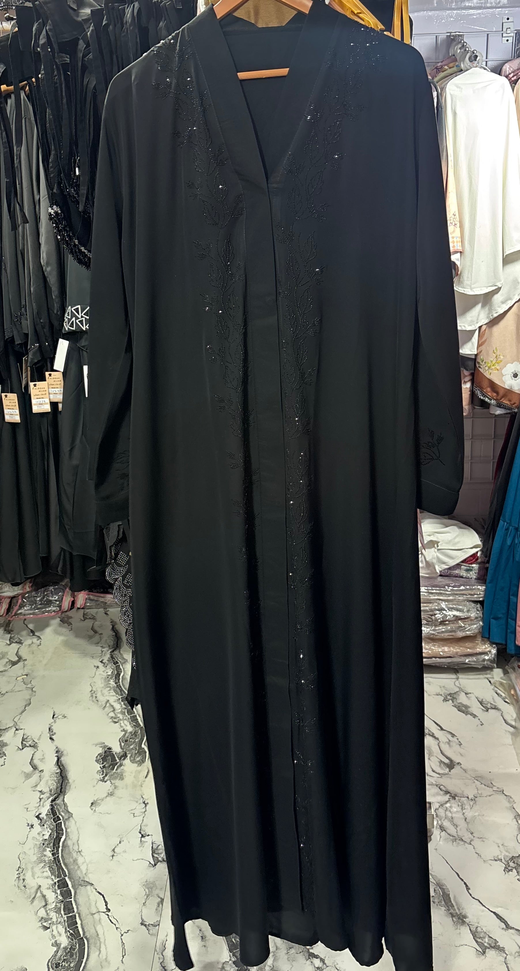 Luxurious Abaya - Perfect For Party Wear
