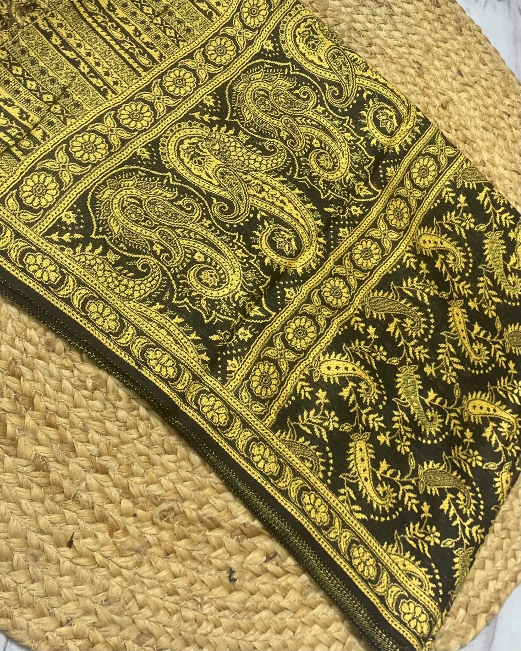 Luxury pashmina shawl