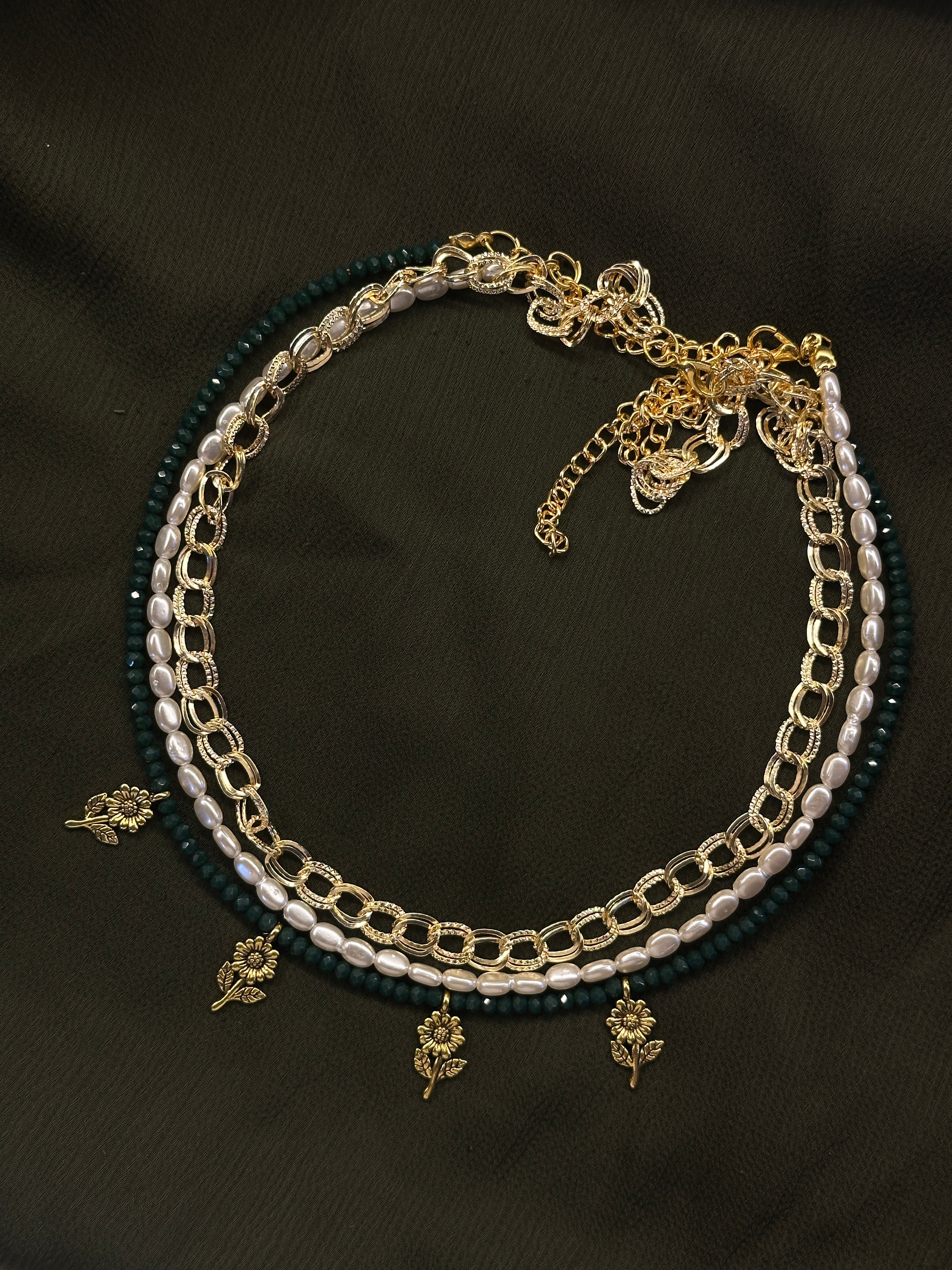 Emerald green necklace set