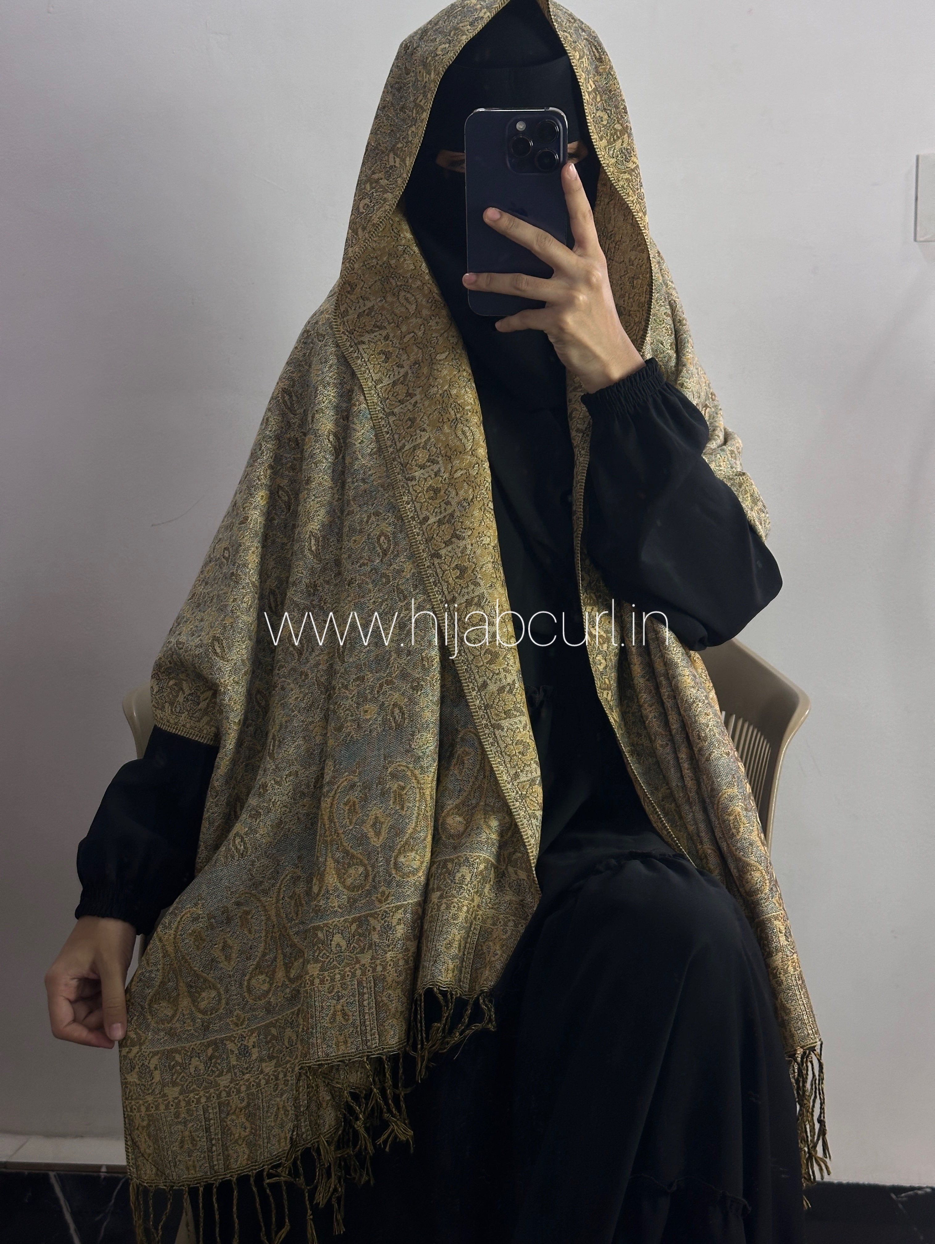 Luxury pashmina shawl