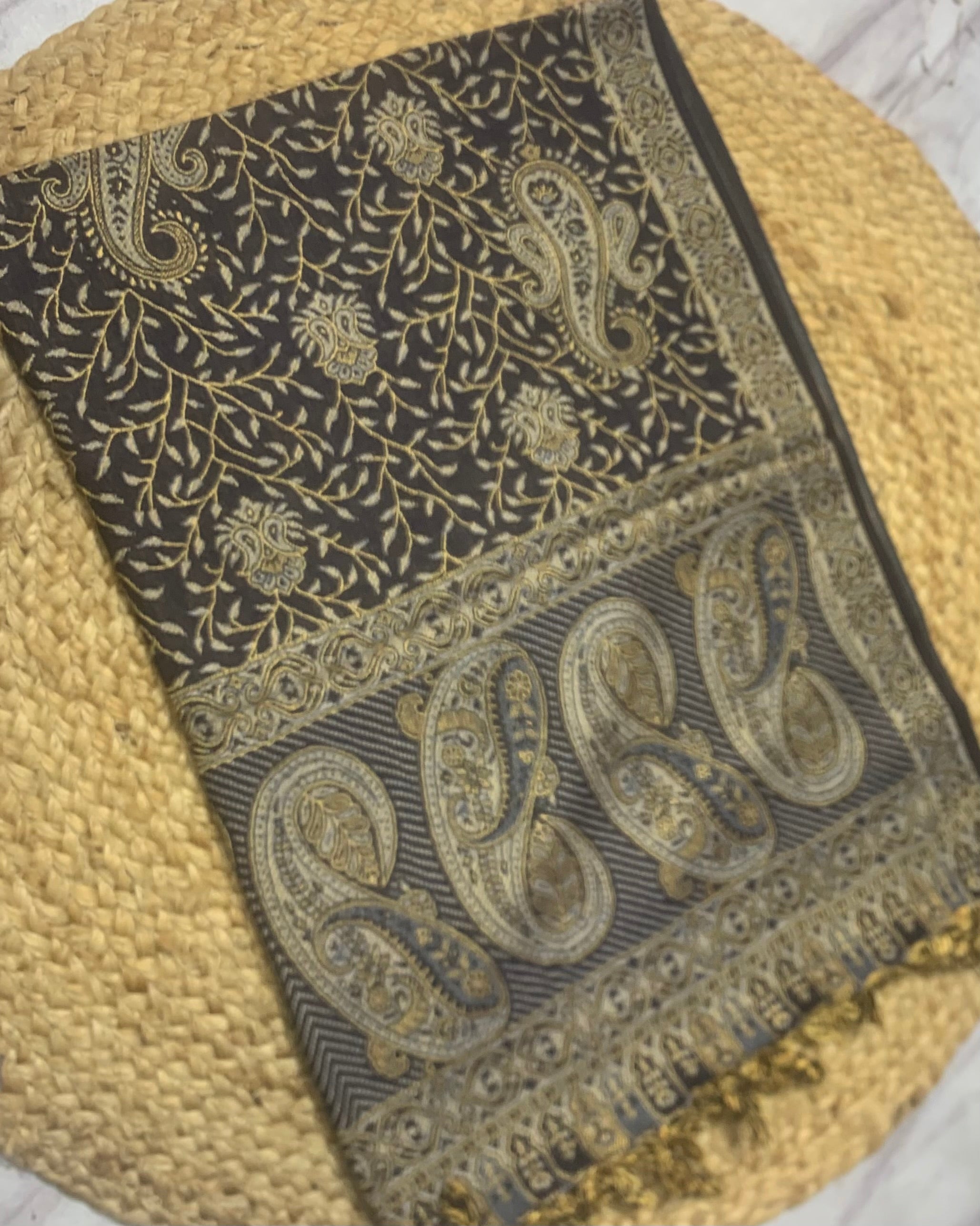 Luxury pashmina shawl