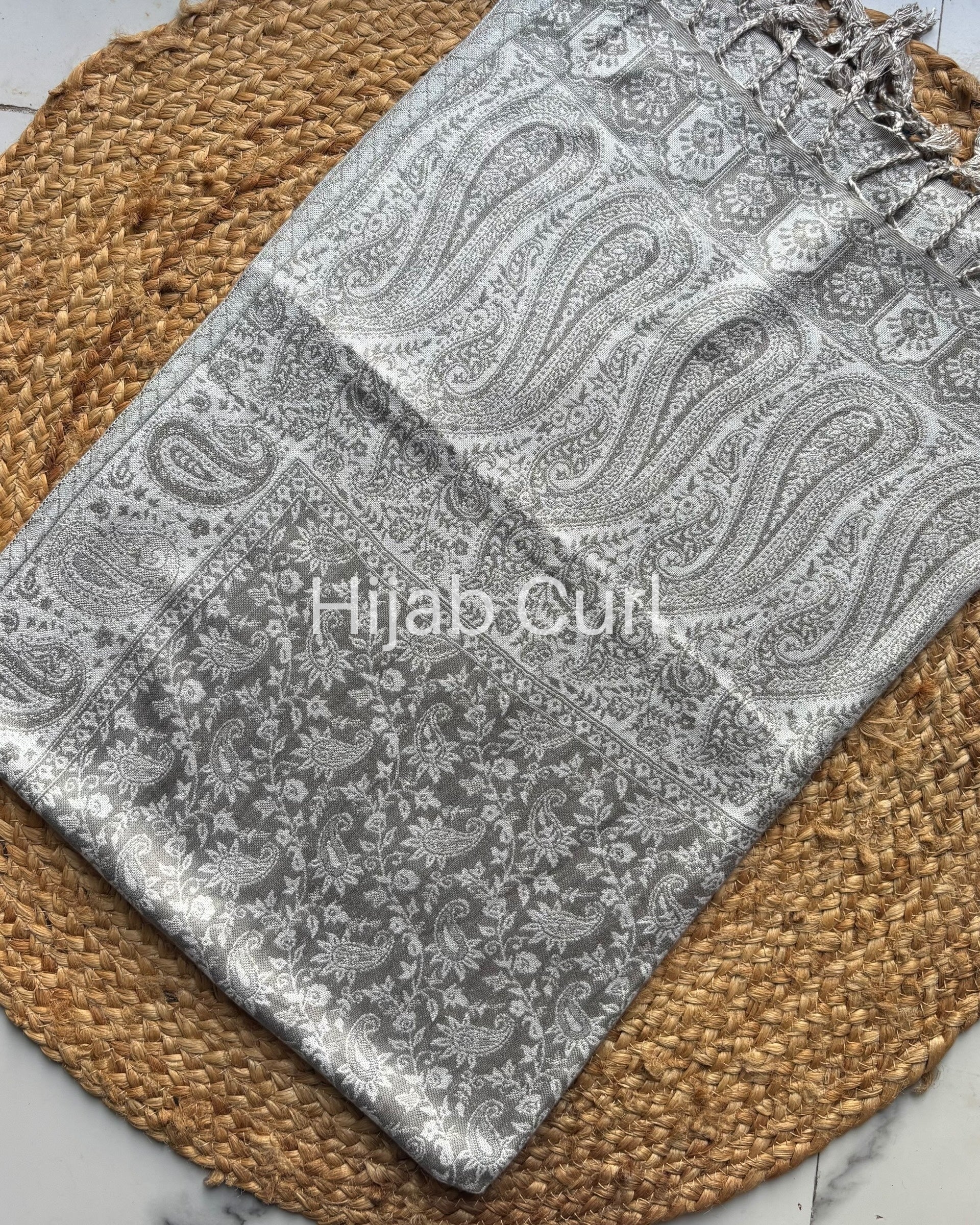 Luxury pashmina shawl