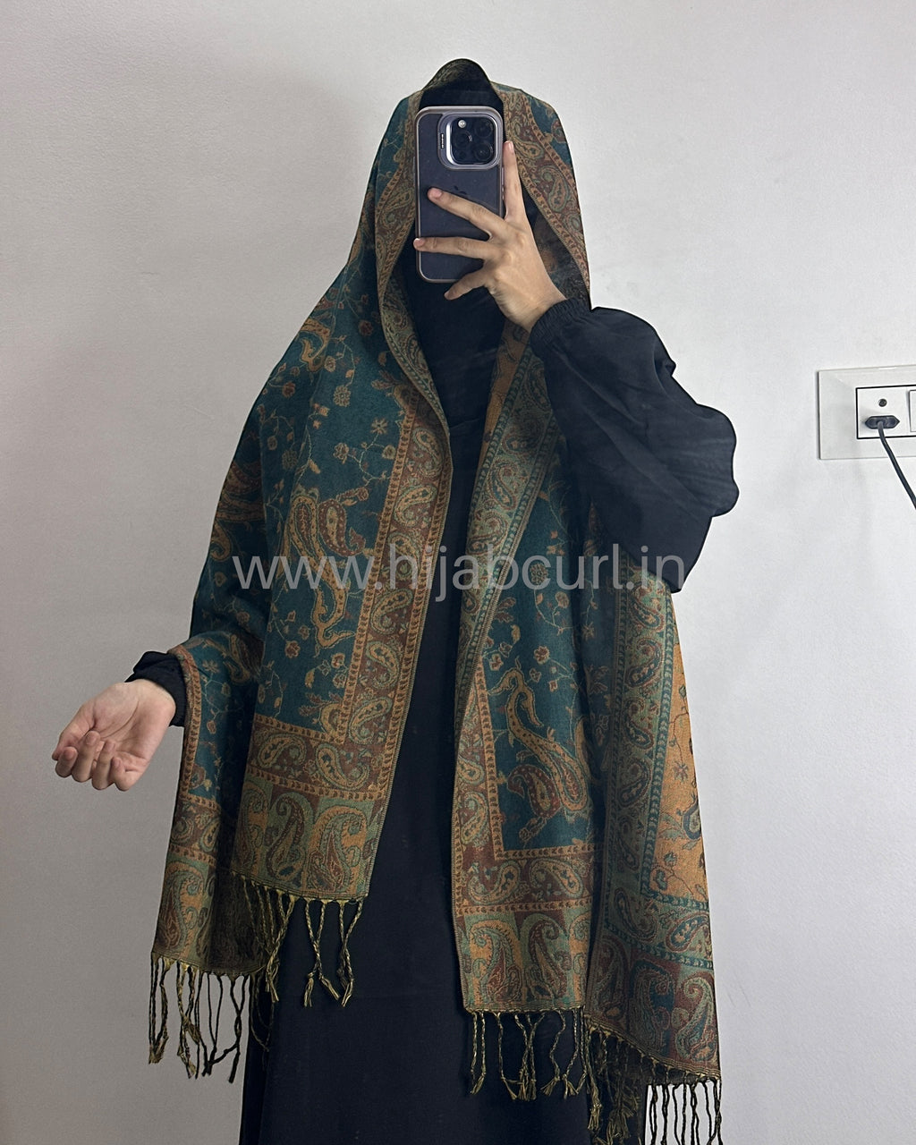 Luxury pashmina shawl