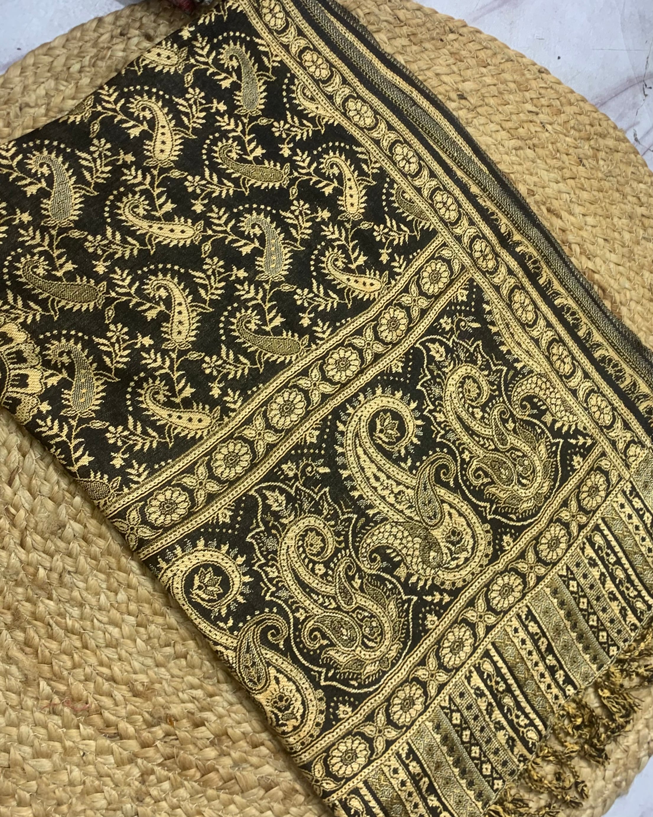 Luxury pashmina shawl