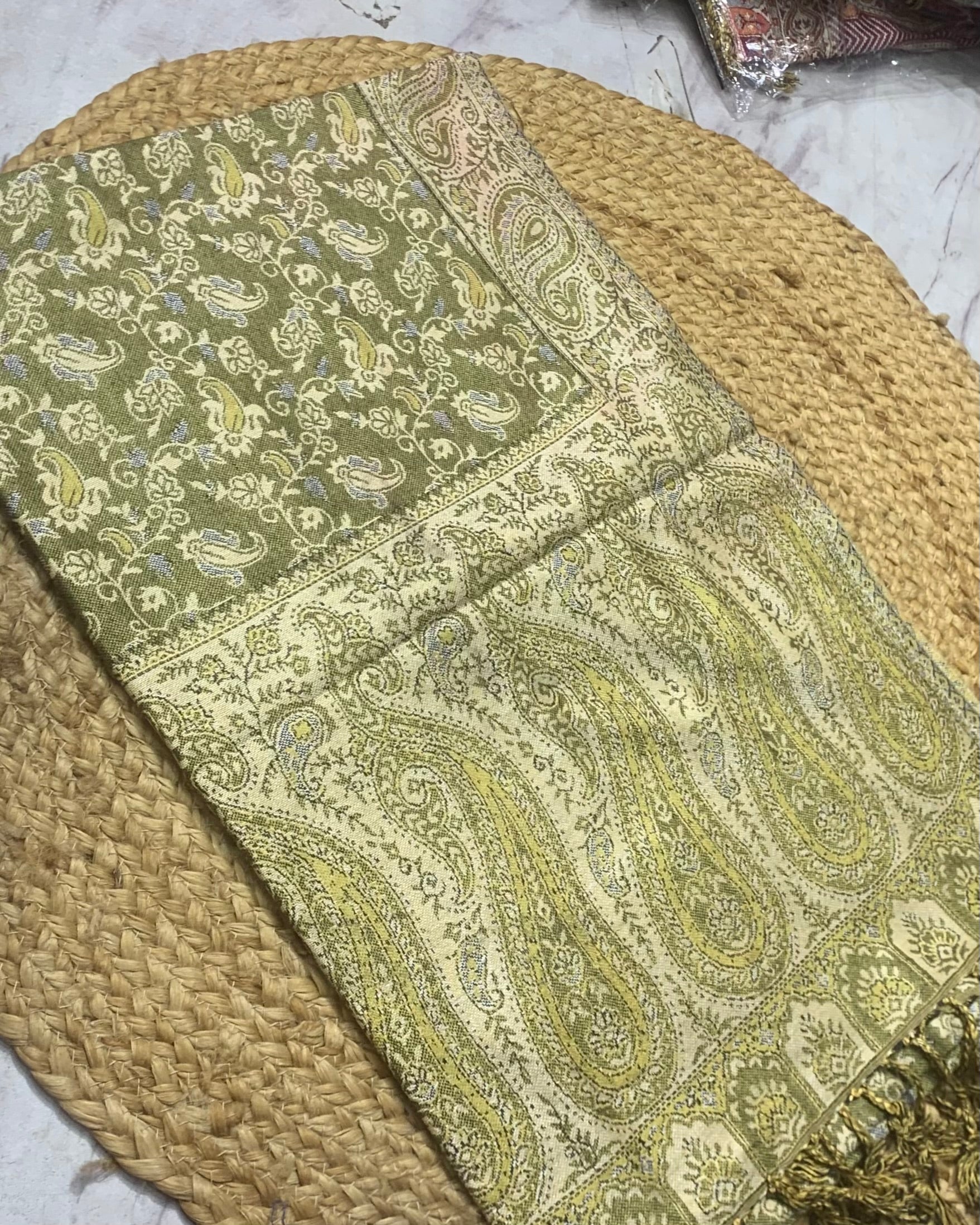 Luxury pashmina shawl