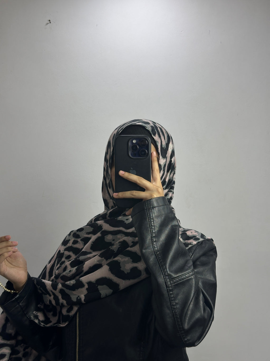 Savannah Modal Leopard Print Hijab - Pink