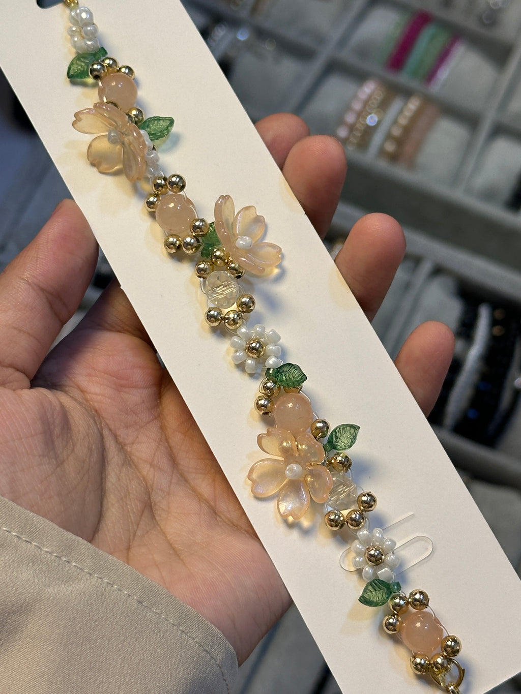 Beige flower bracelet