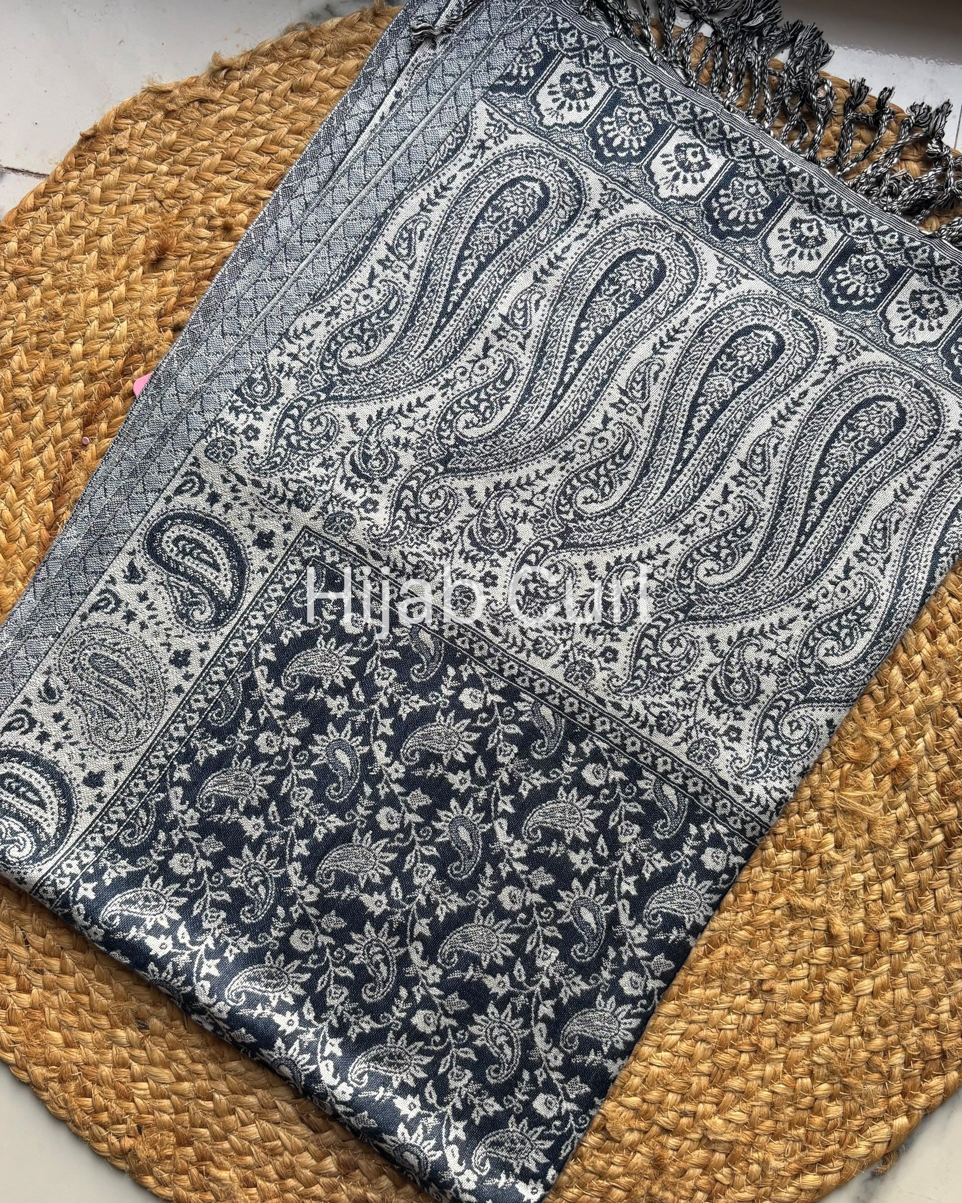 Luxury pashmina shawl