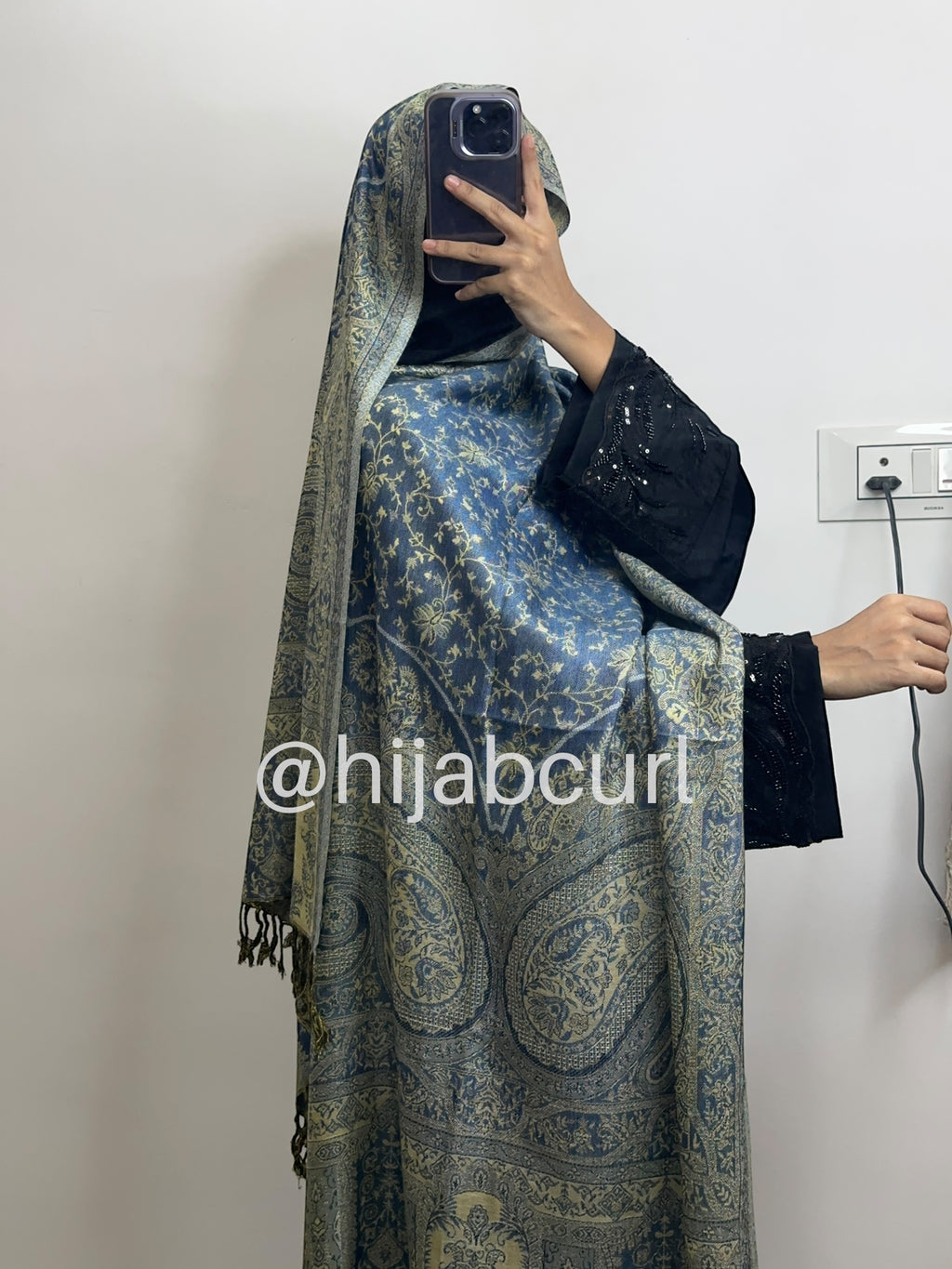 Luxury pashmina shawl