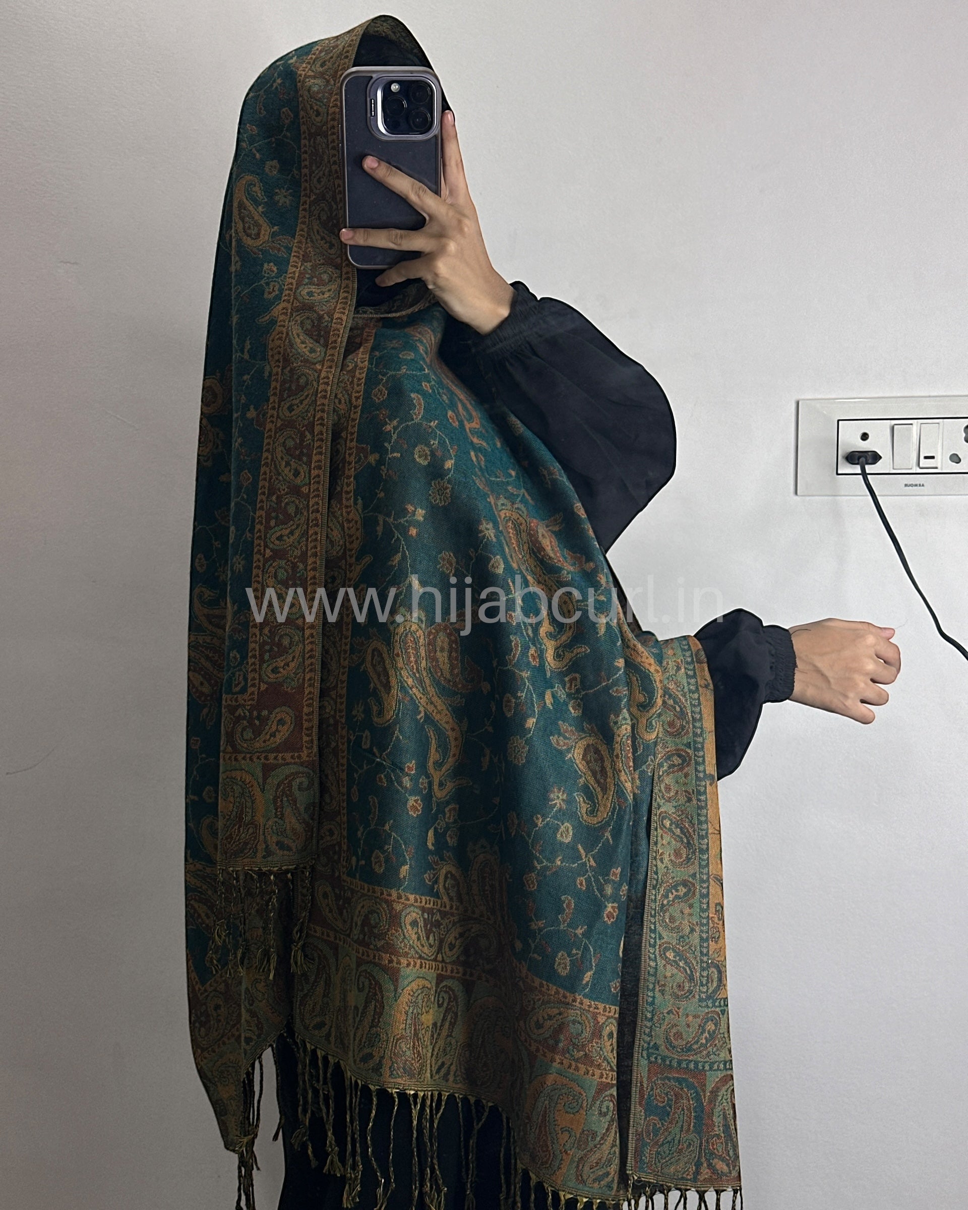 Luxury pashmina shawl