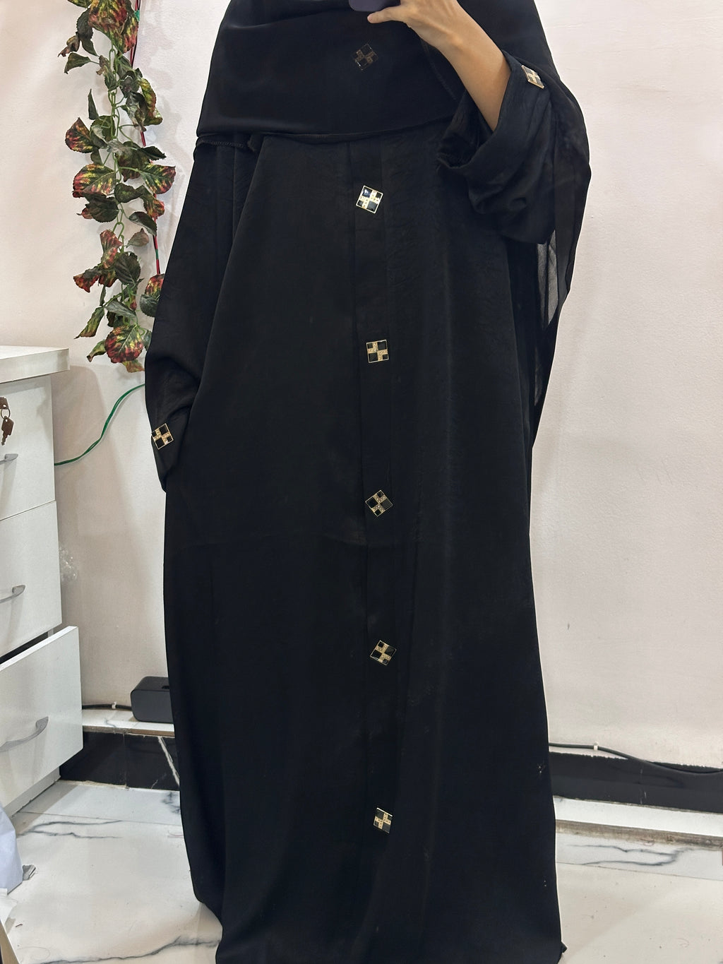 Luxurious Abaya - Perfect For Party Wear