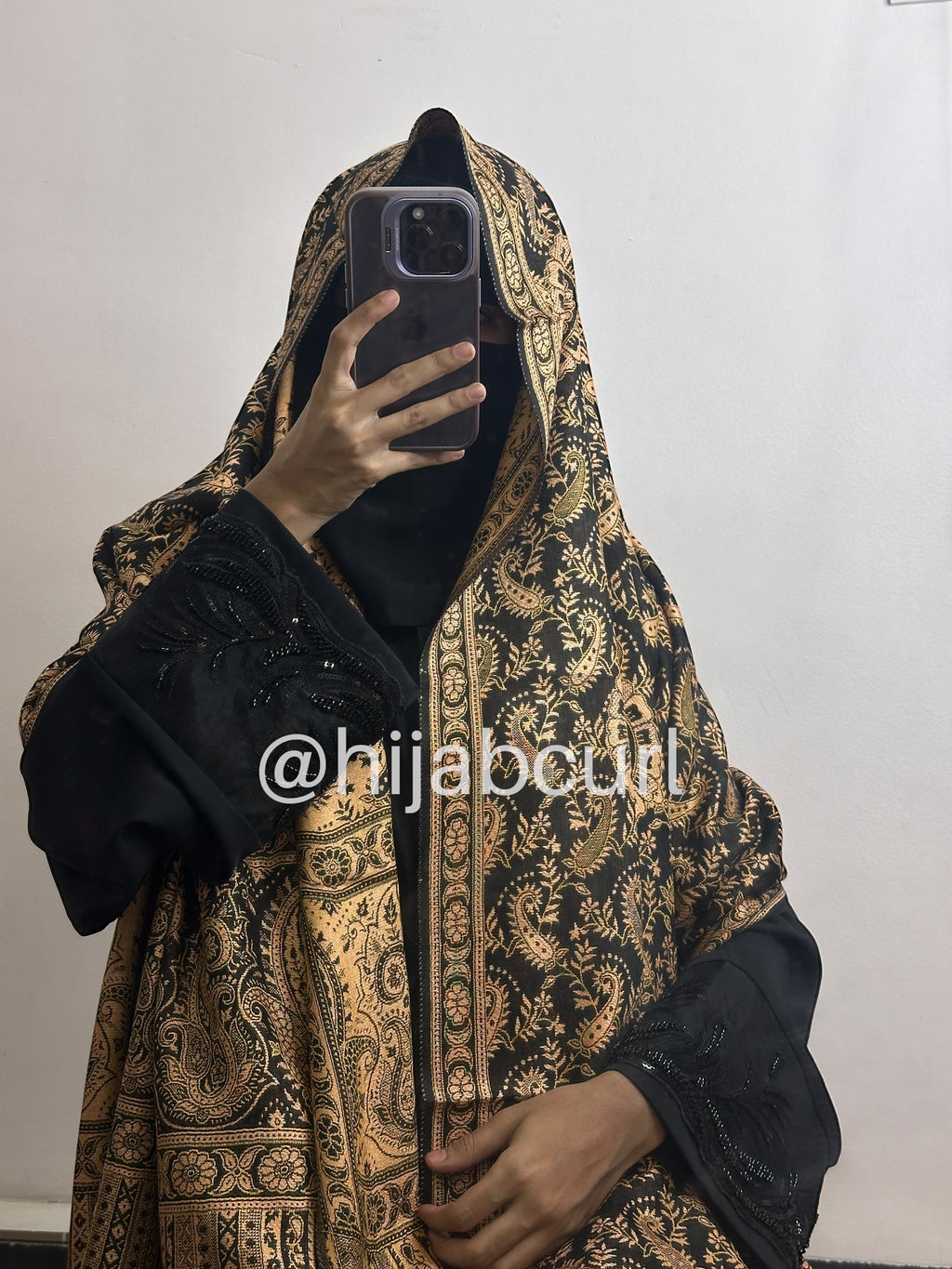 Luxury pashmina shawl