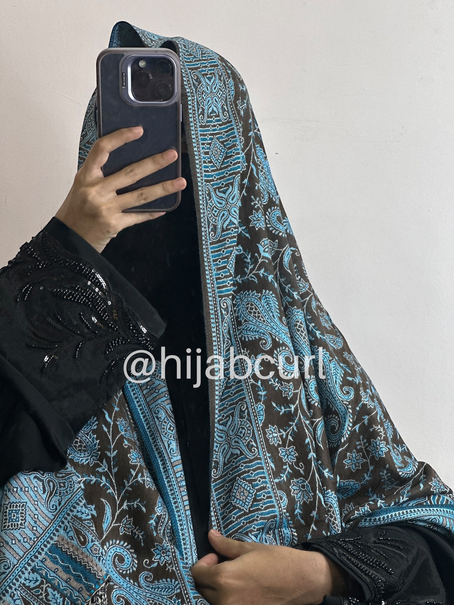Luxury pashmina shawl