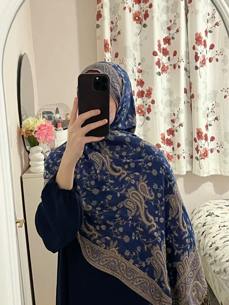 Luxury pashmina shawl