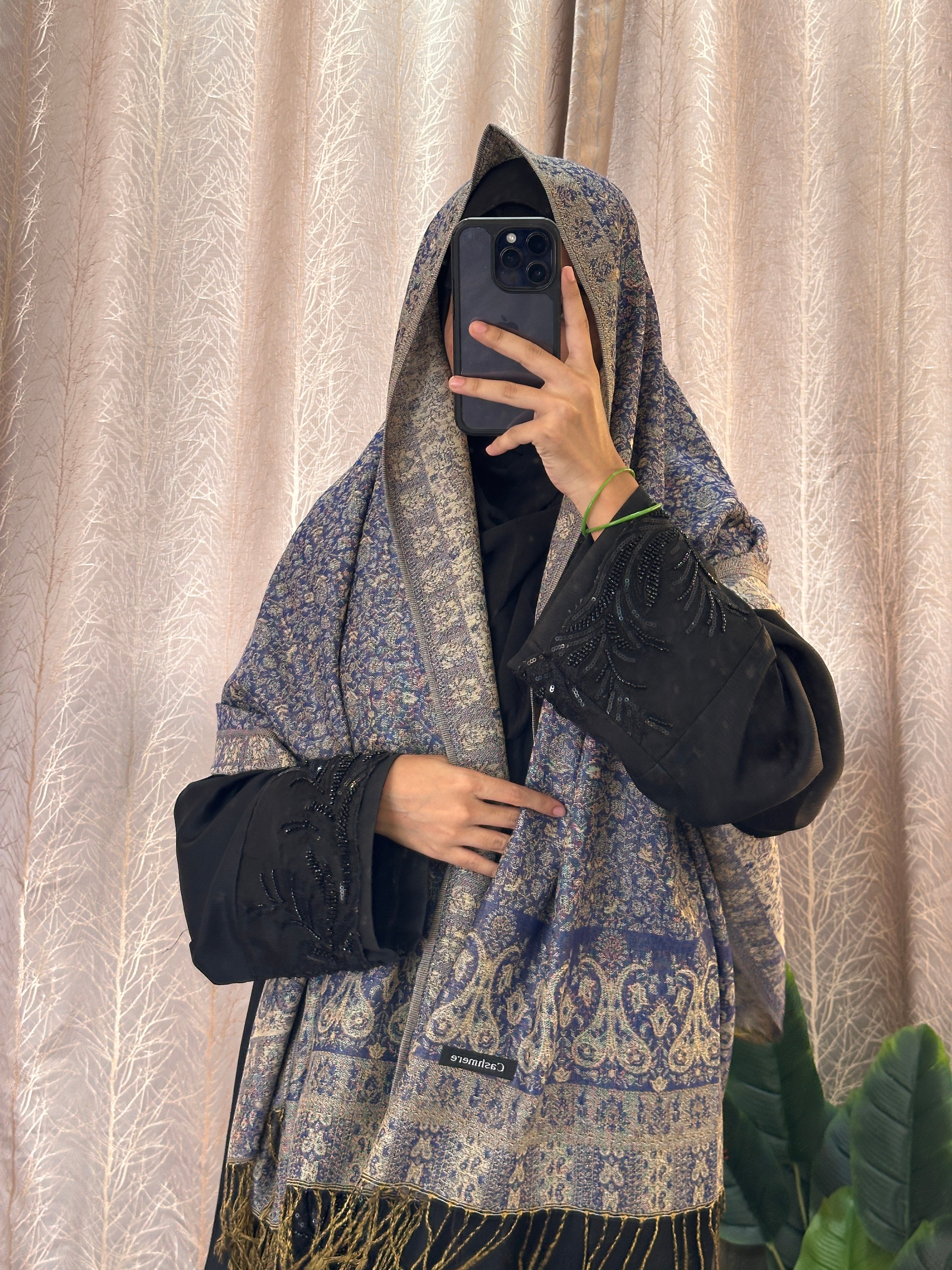 Luxury pashmina shawl