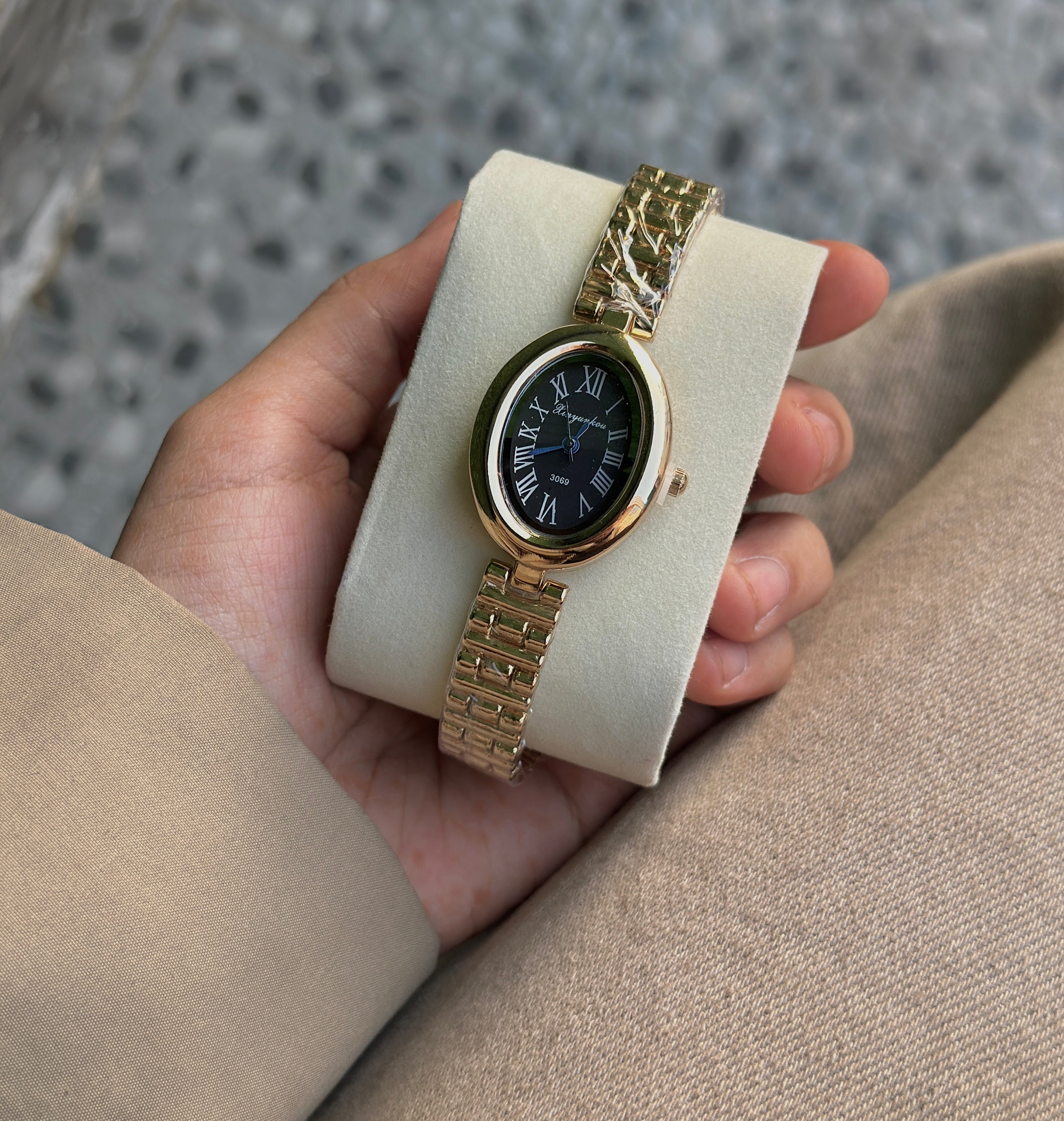 Vintage anti tarnished watch