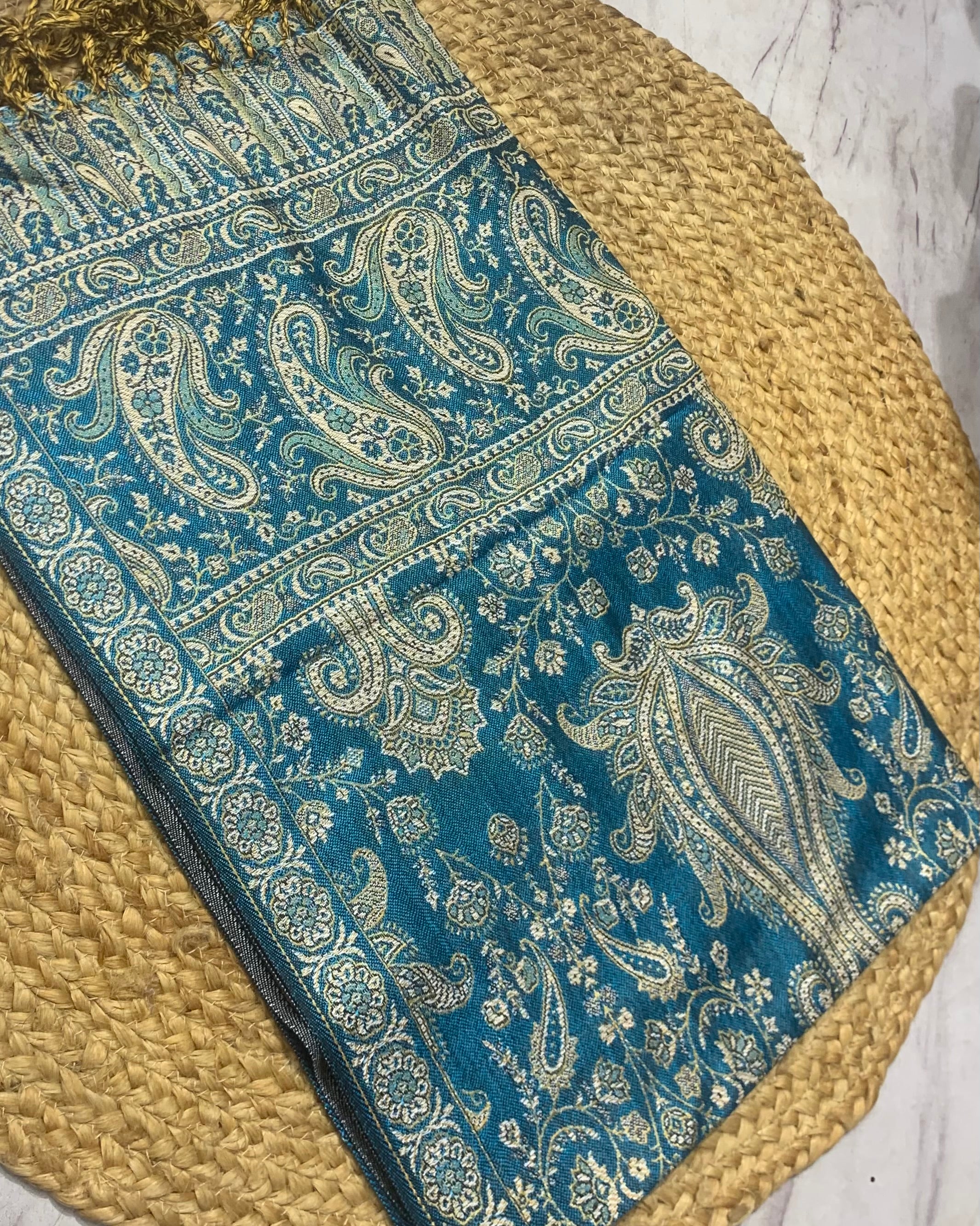Luxury pashmina shawl