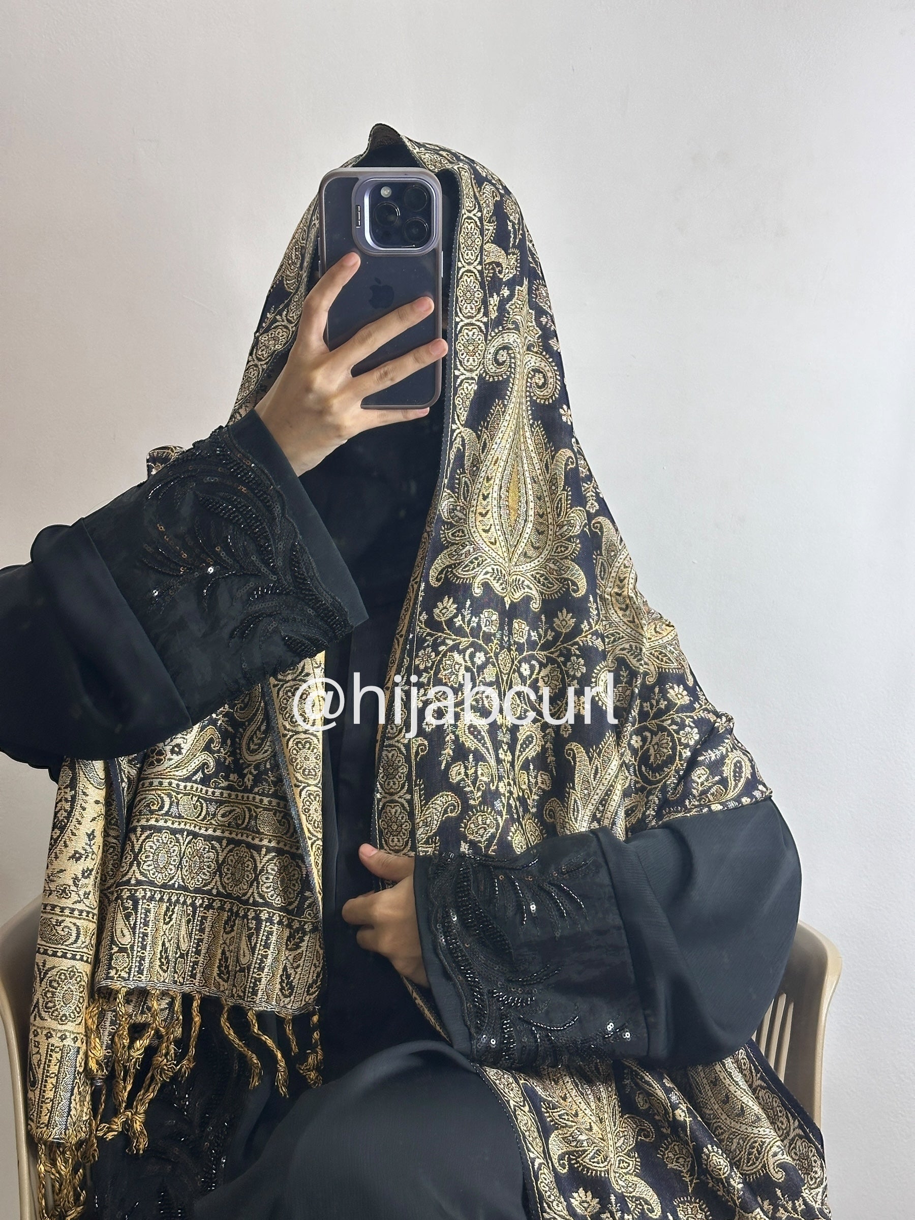 Luxury pashmina shawl