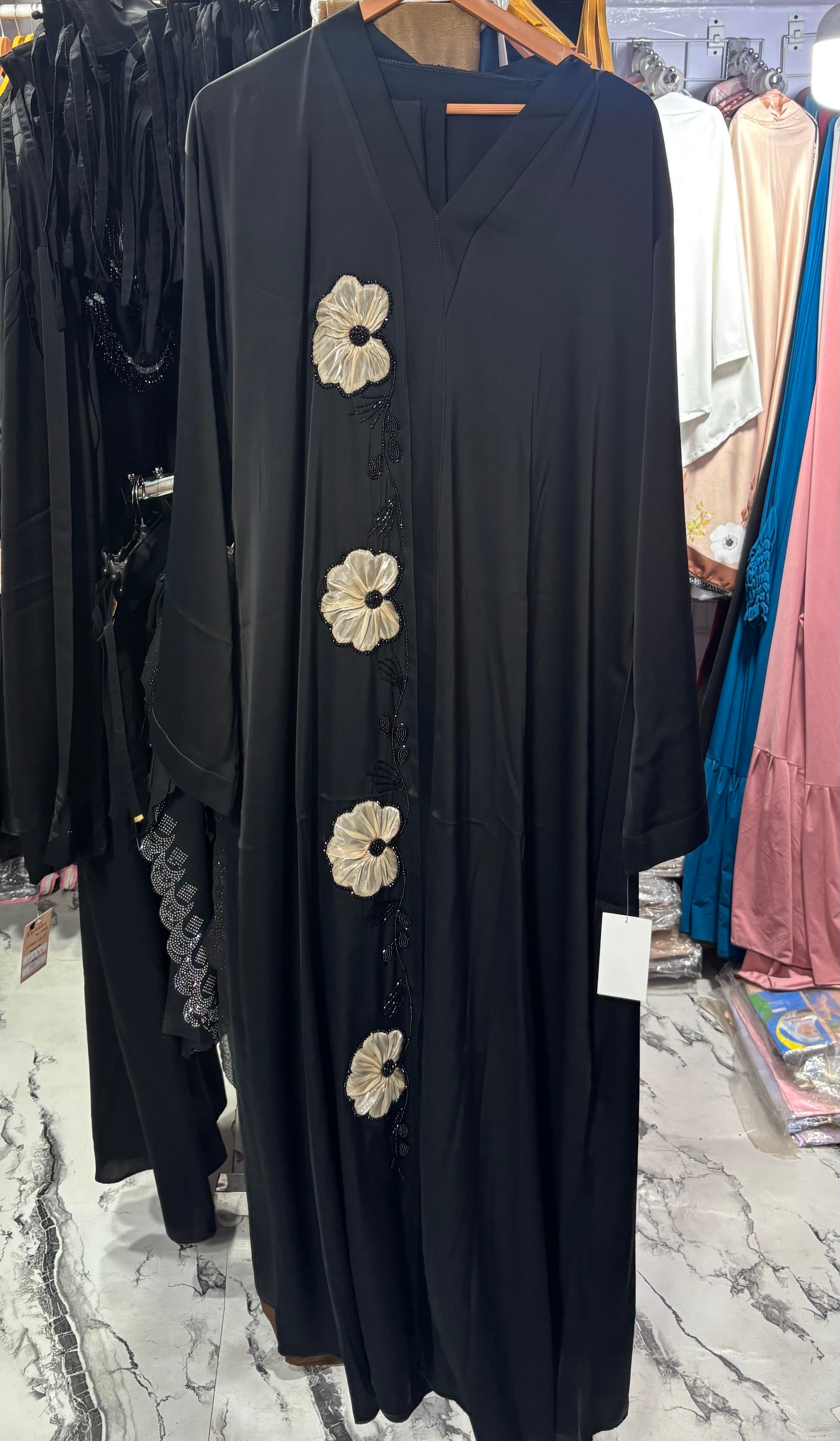 Luxurious Abaya - Perfect For Party Wear