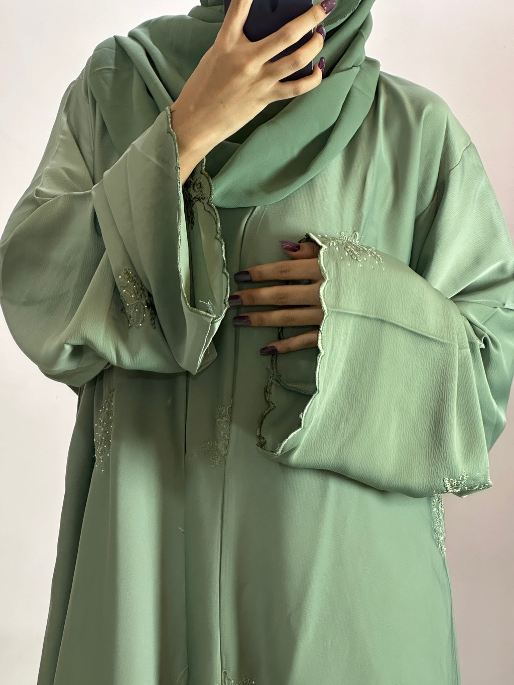 Luxurious Embroidered Abaya - Perfect For Party Wear