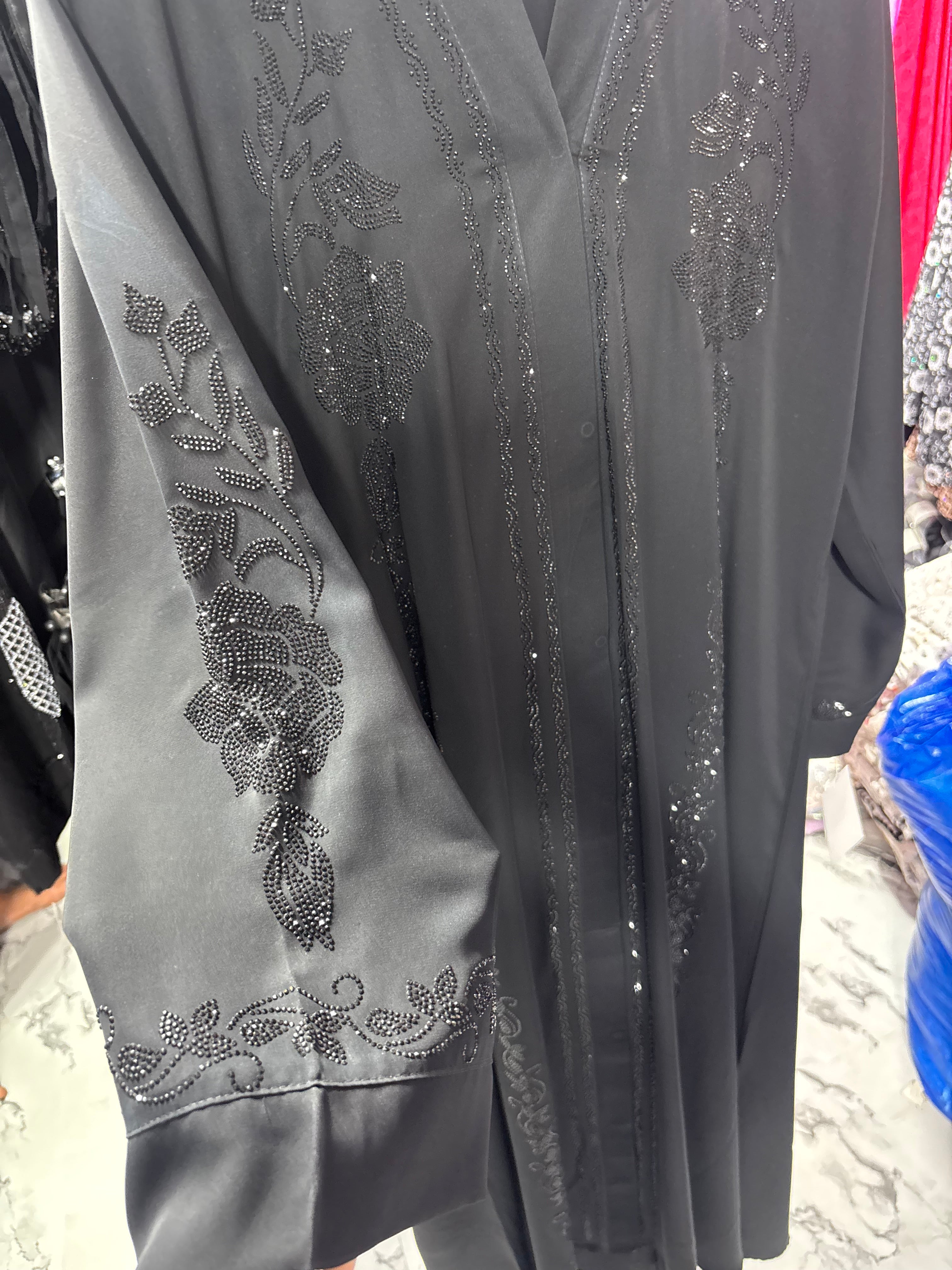 Luxurious Abaya - Perfect For Party Wear