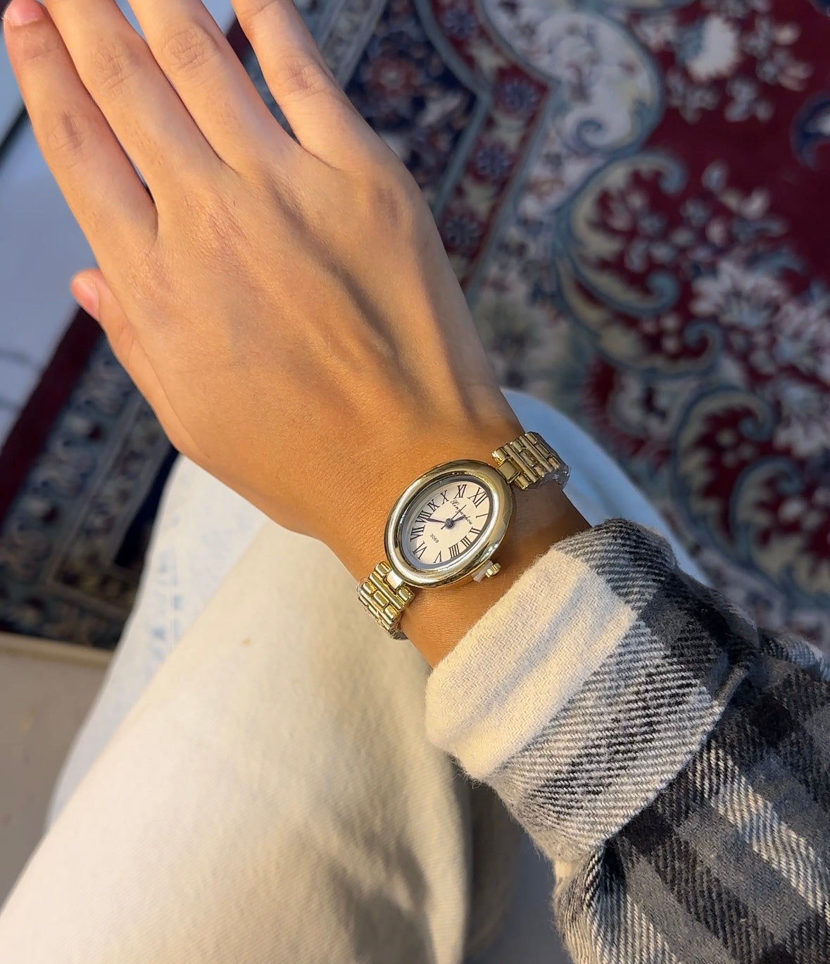 Minimal anti tarnished watch