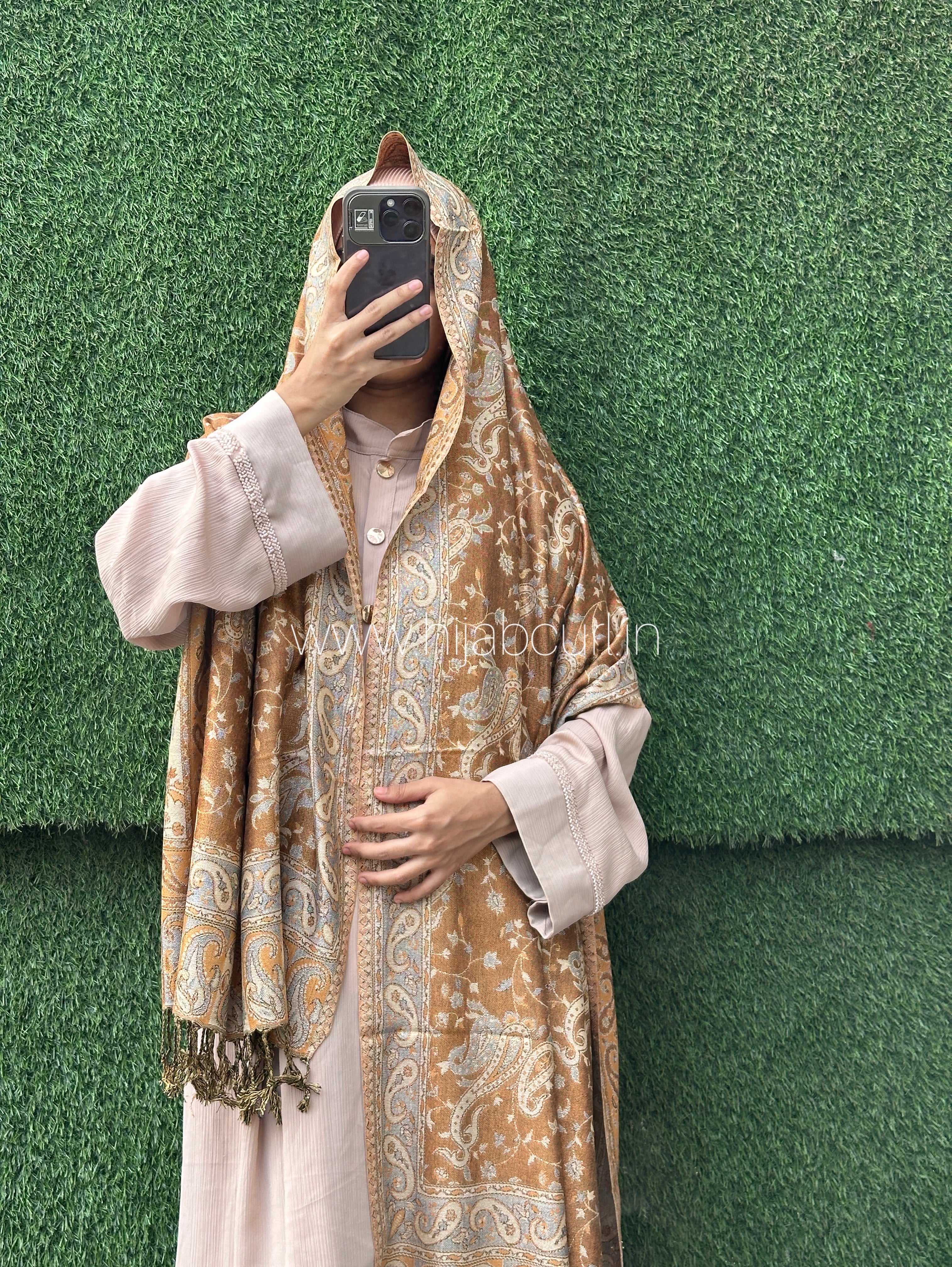 Luxury pashmina shawl