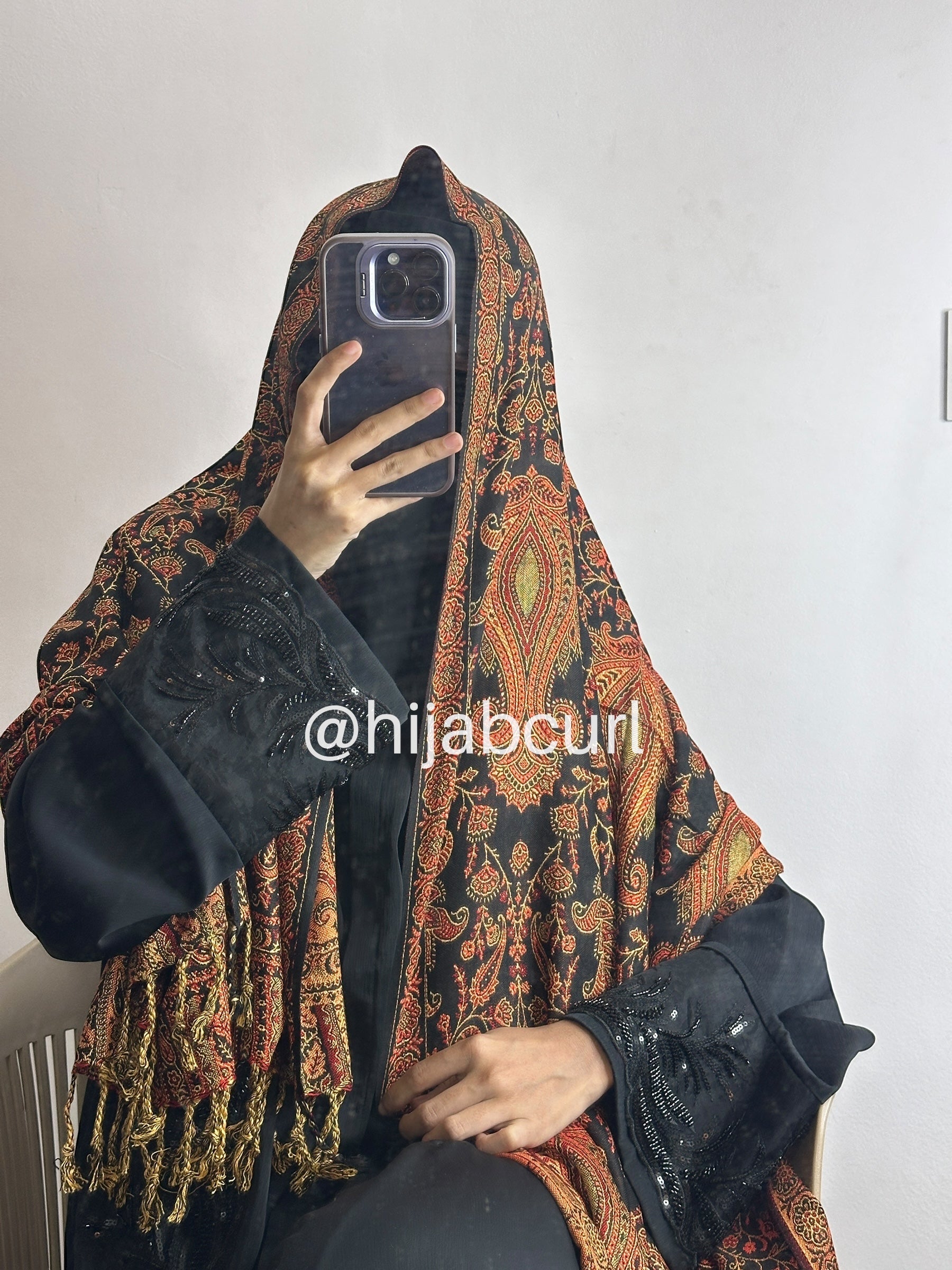 Luxury pashmina shawl