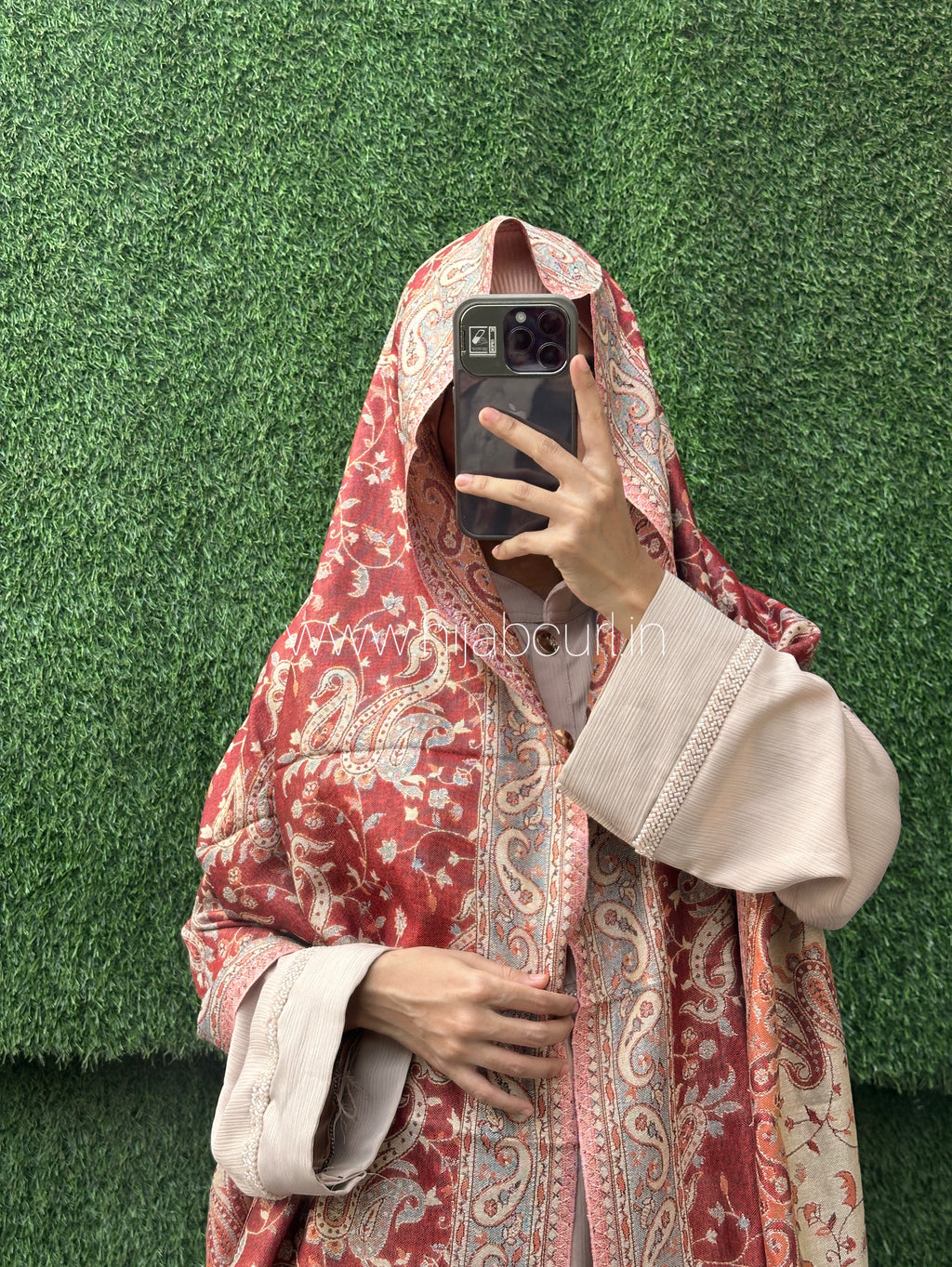 Luxury pashmina shawl