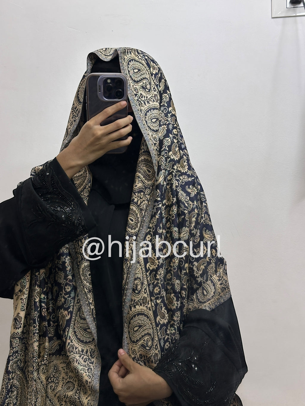 Luxury pashmina shawl