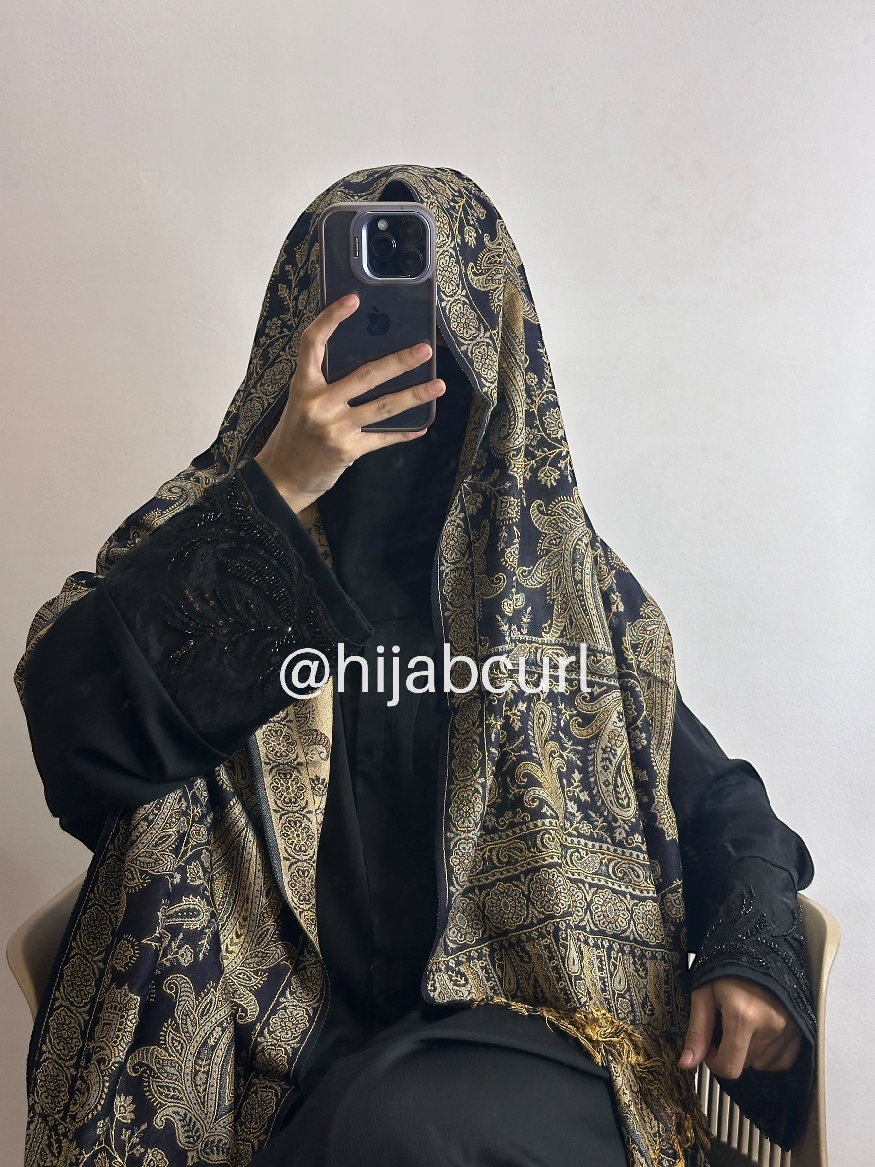 Luxury pashmina shawl
