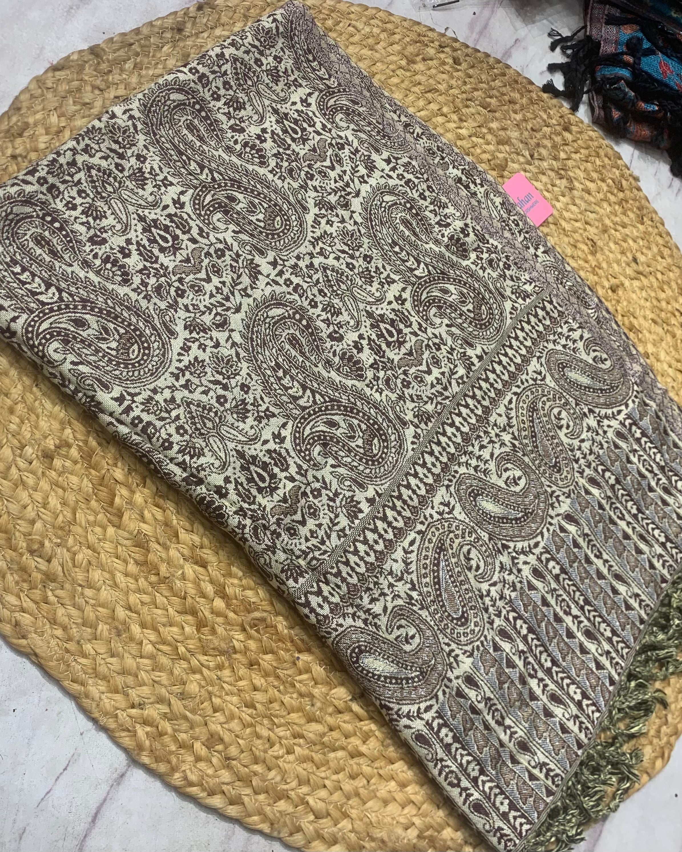 Luxury pashmina shawl