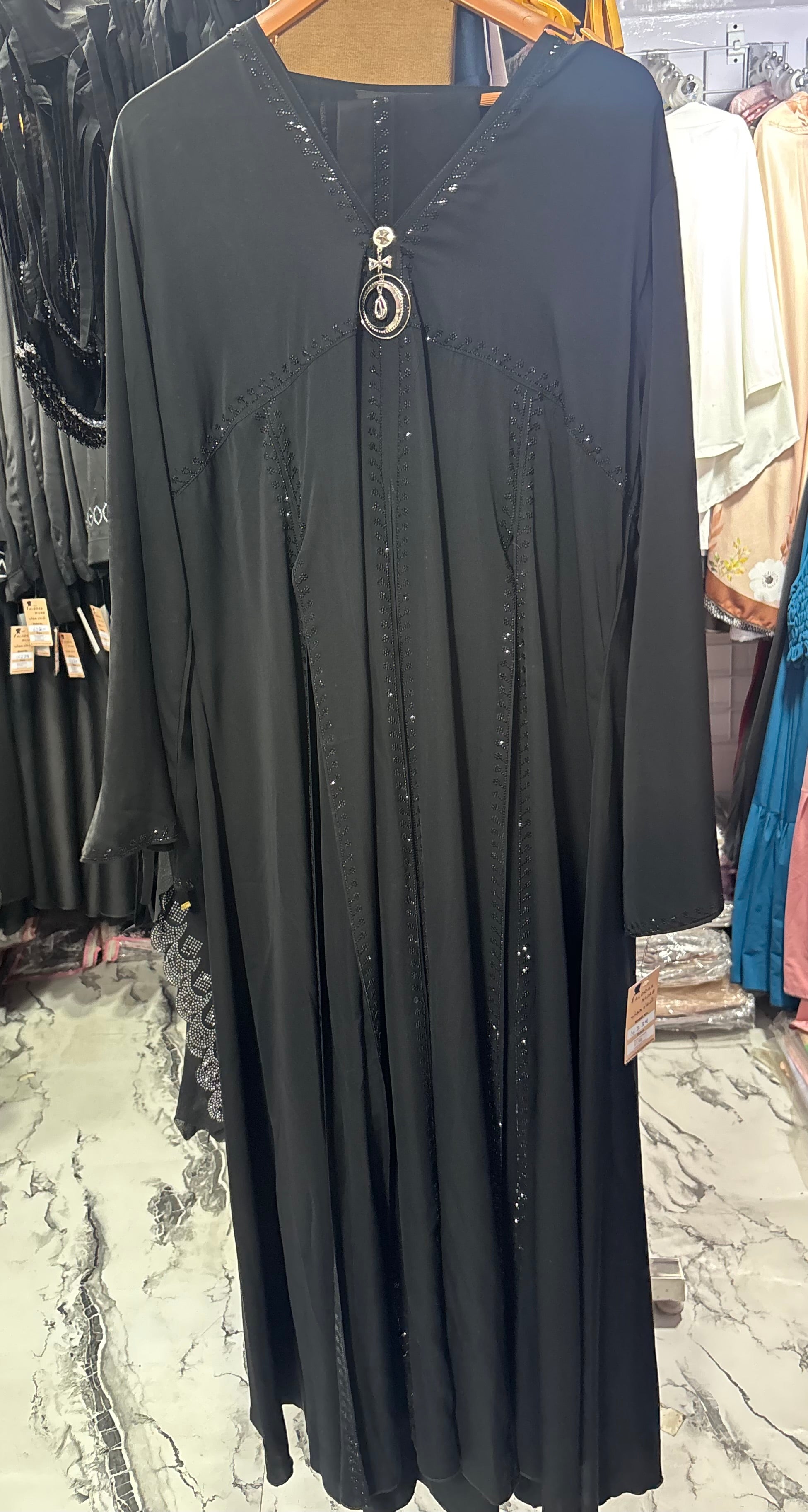 Luxurious Abaya - Perfect For Party Wear