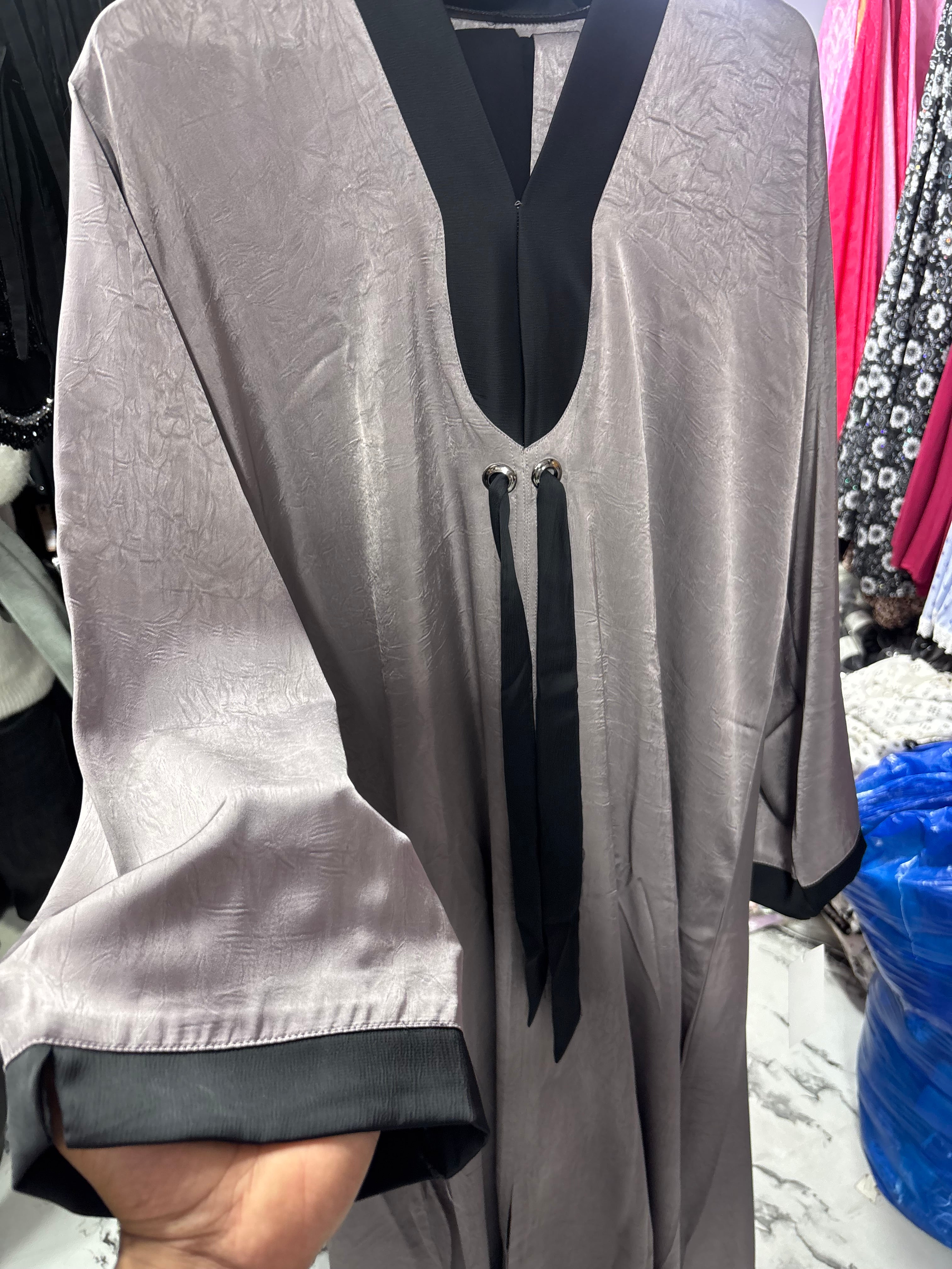 Luxurious Abaya - Perfect For Party Wear