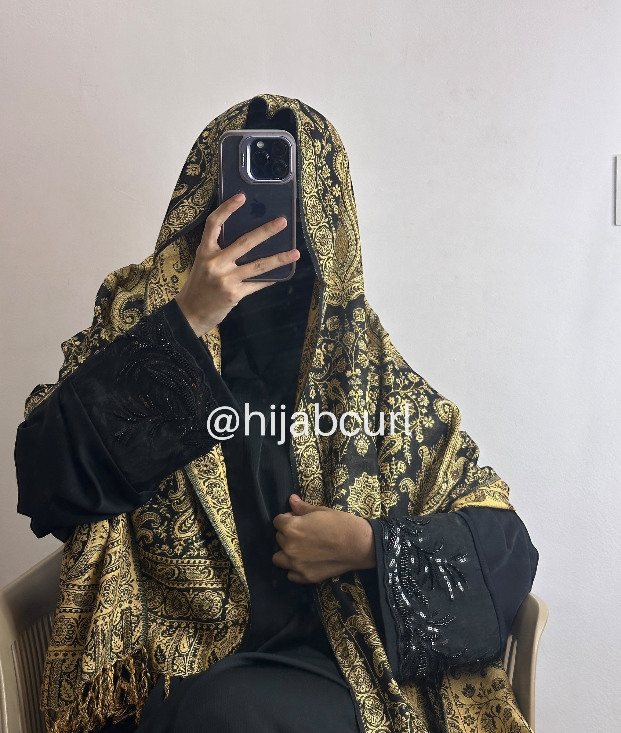 Luxury pashmina shawl