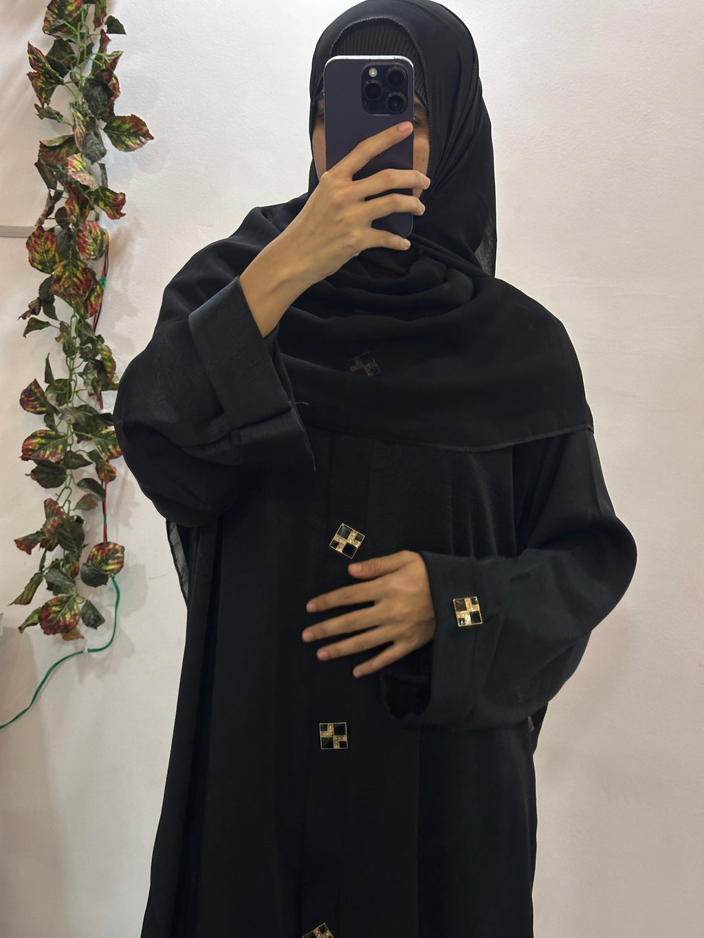 Luxurious Abaya - Perfect For Party Wear