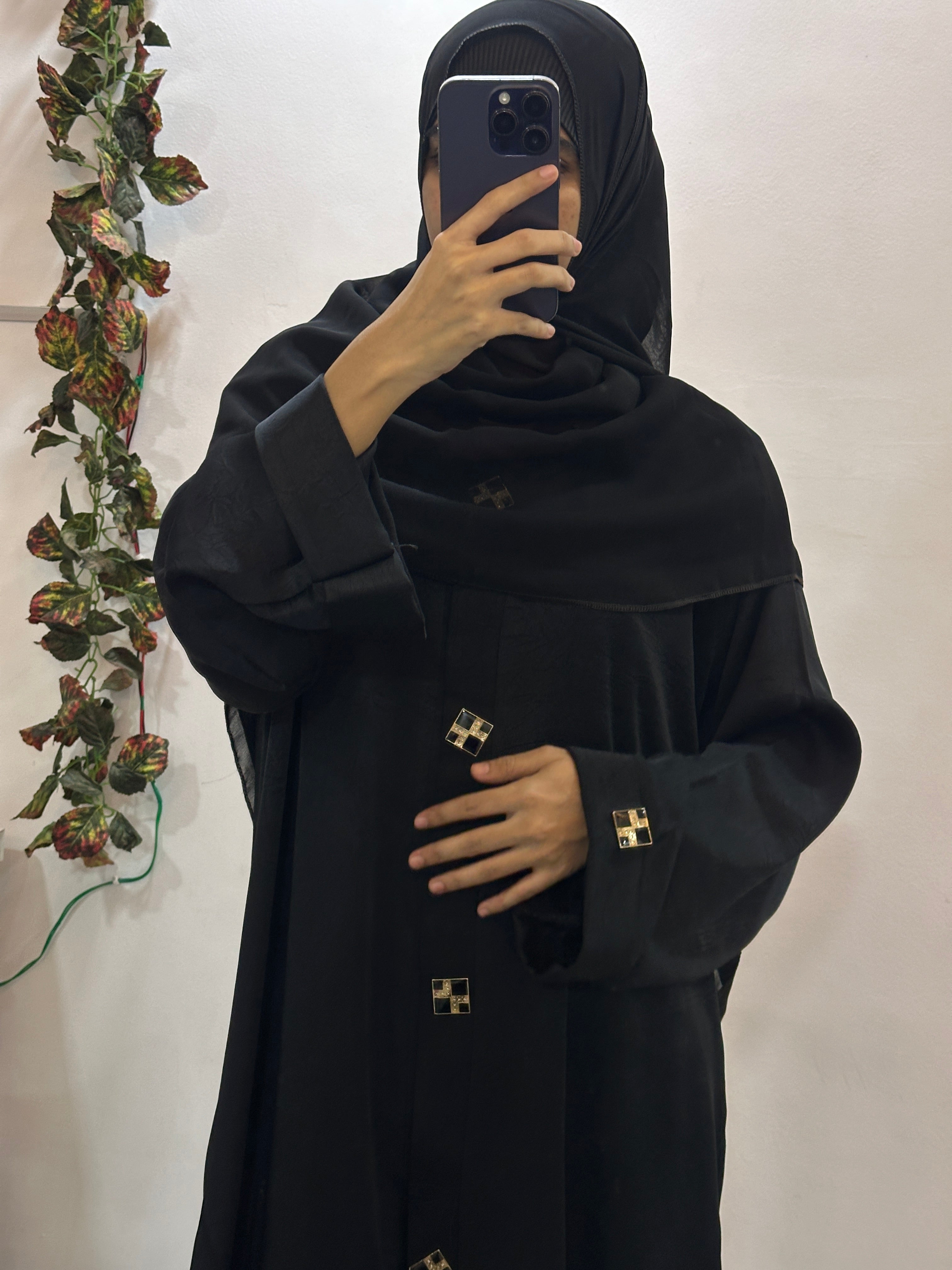 Luxurious Abaya - Perfect For Party Wear